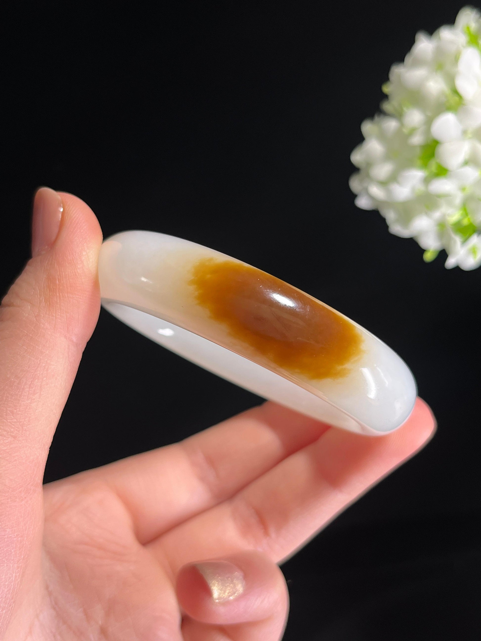 新疆天然和田玉“金糖裹月”且末糖白手镯（卡55）（yc278285）