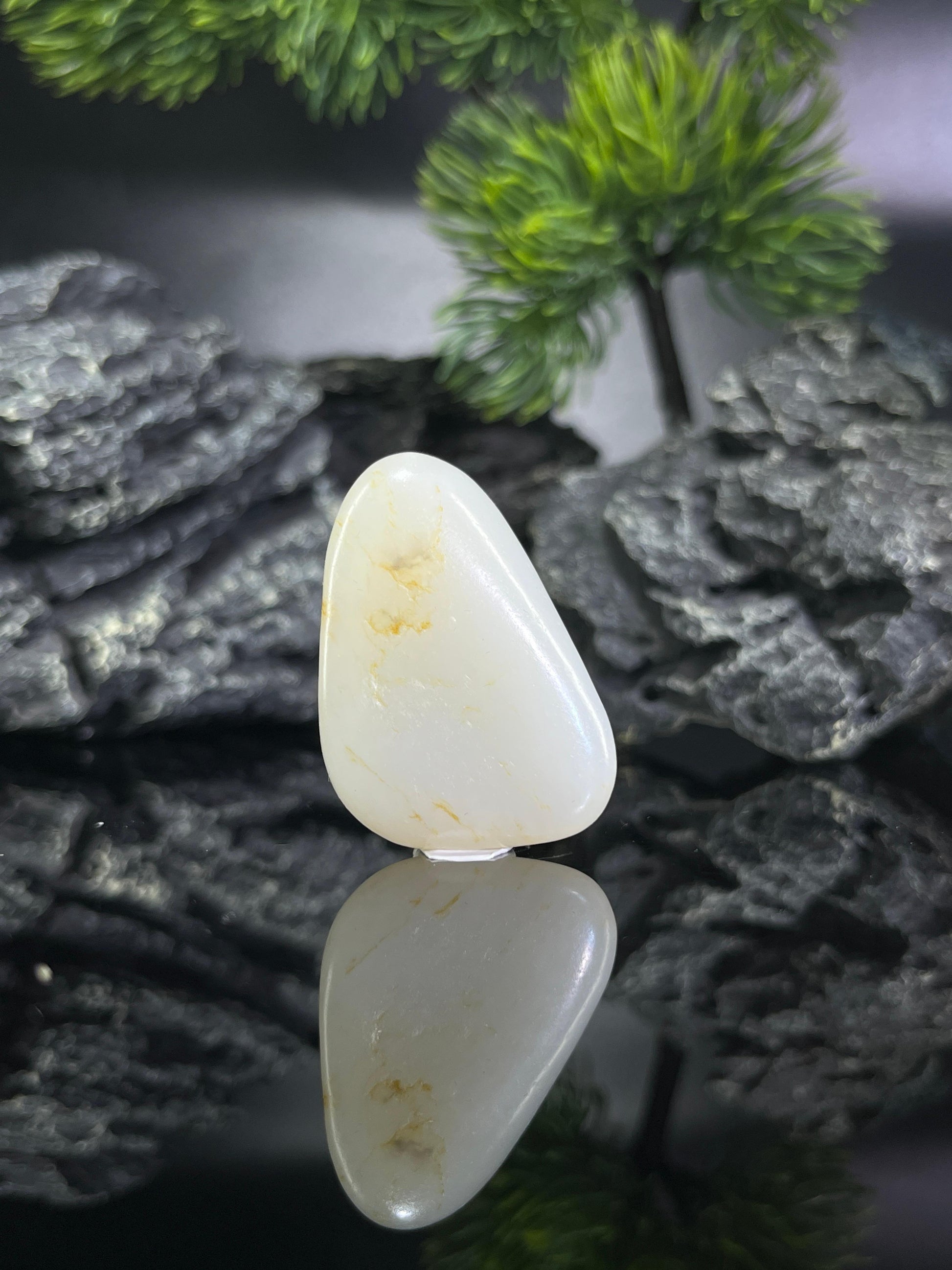 和田玉洒金皮一级白籽料原石（yc211906）
