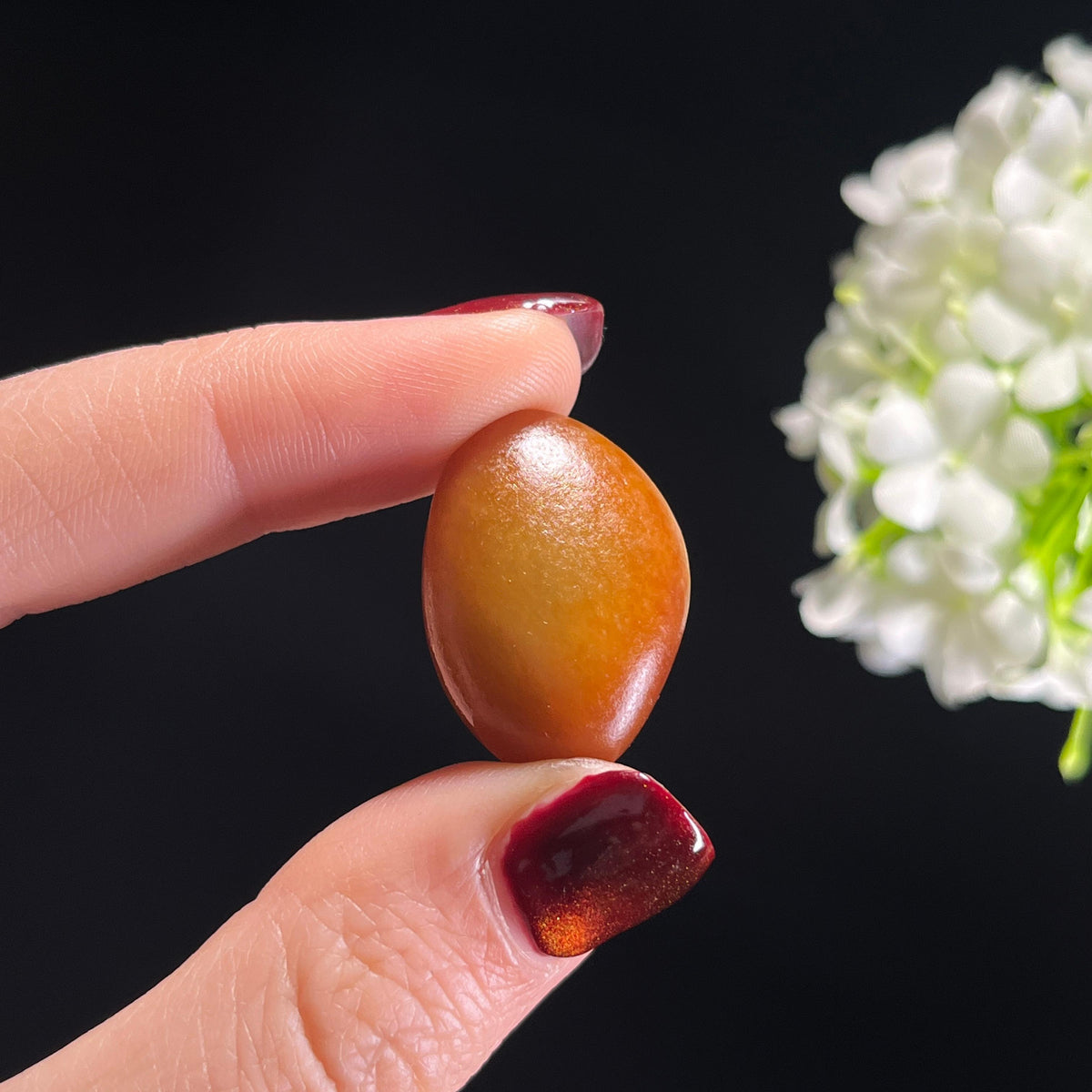 和田玉“霜林醉金”红沁籽料挂件（yc336373）