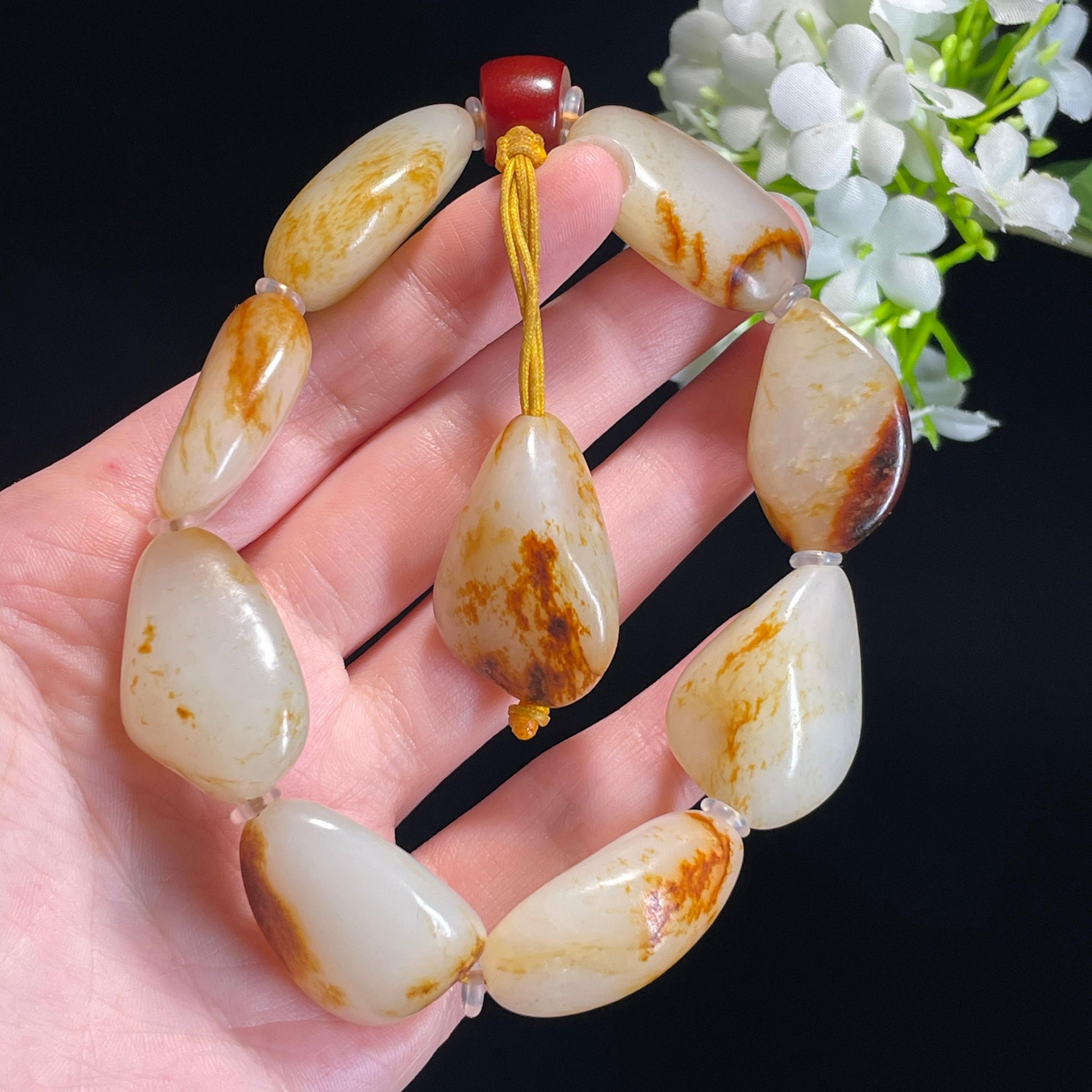 和田玉白玉洒金皮聚红皮籽料原籽手串（yc338006）