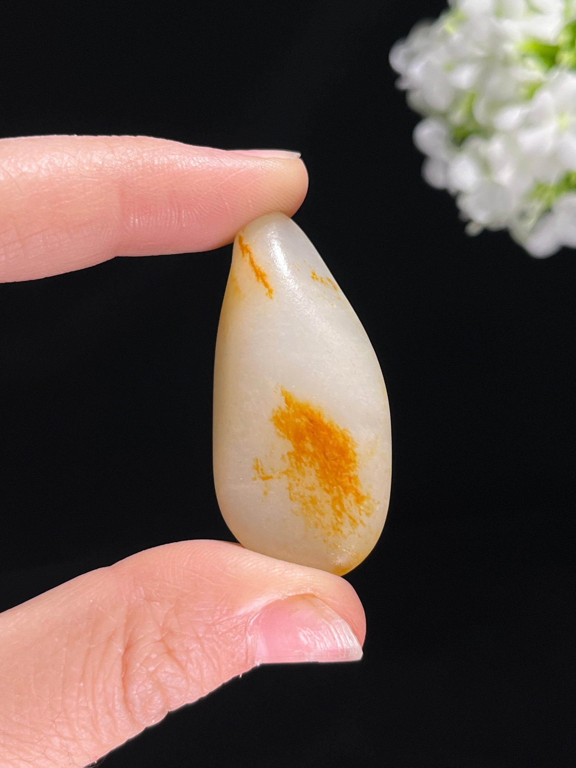 新疆和田玉白玉洒金皮籽料原石挂件（yc255424）