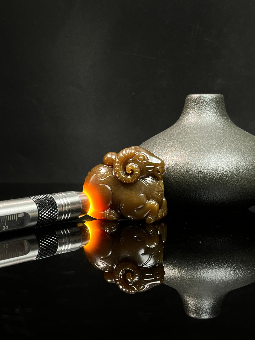 新疆和田玉糖料羊挂件（yc239979）