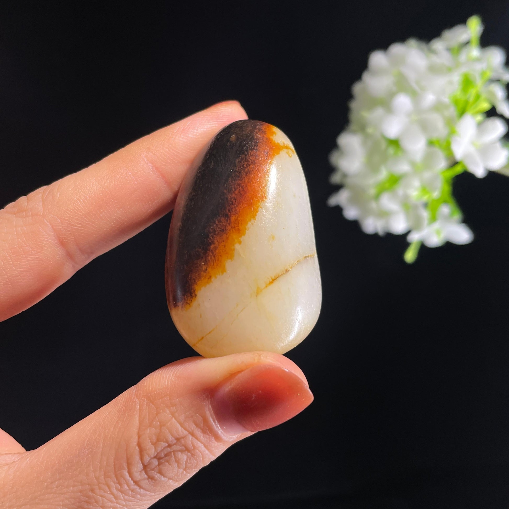 新疆天然和田玉黑红皮籽料（yc403509）
