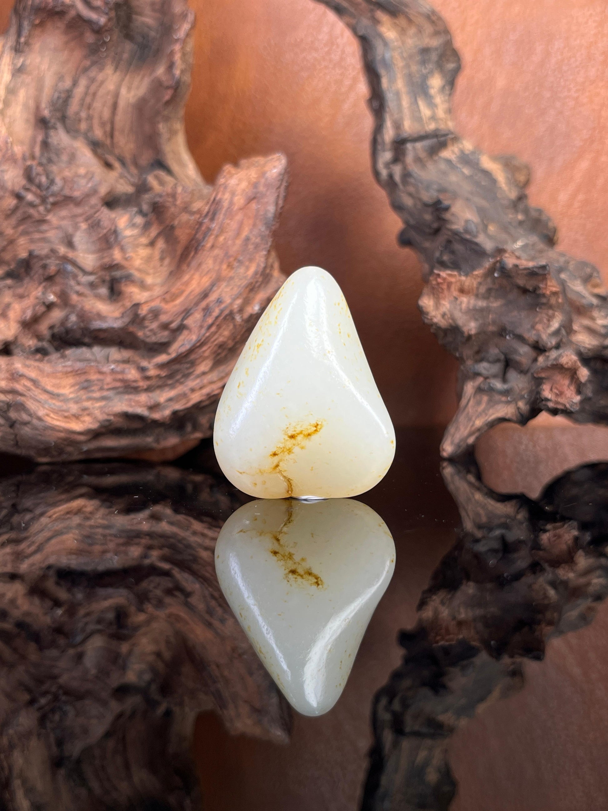 天然和田玉光白籽料原石洒金皮吊坠精品（yc227477）