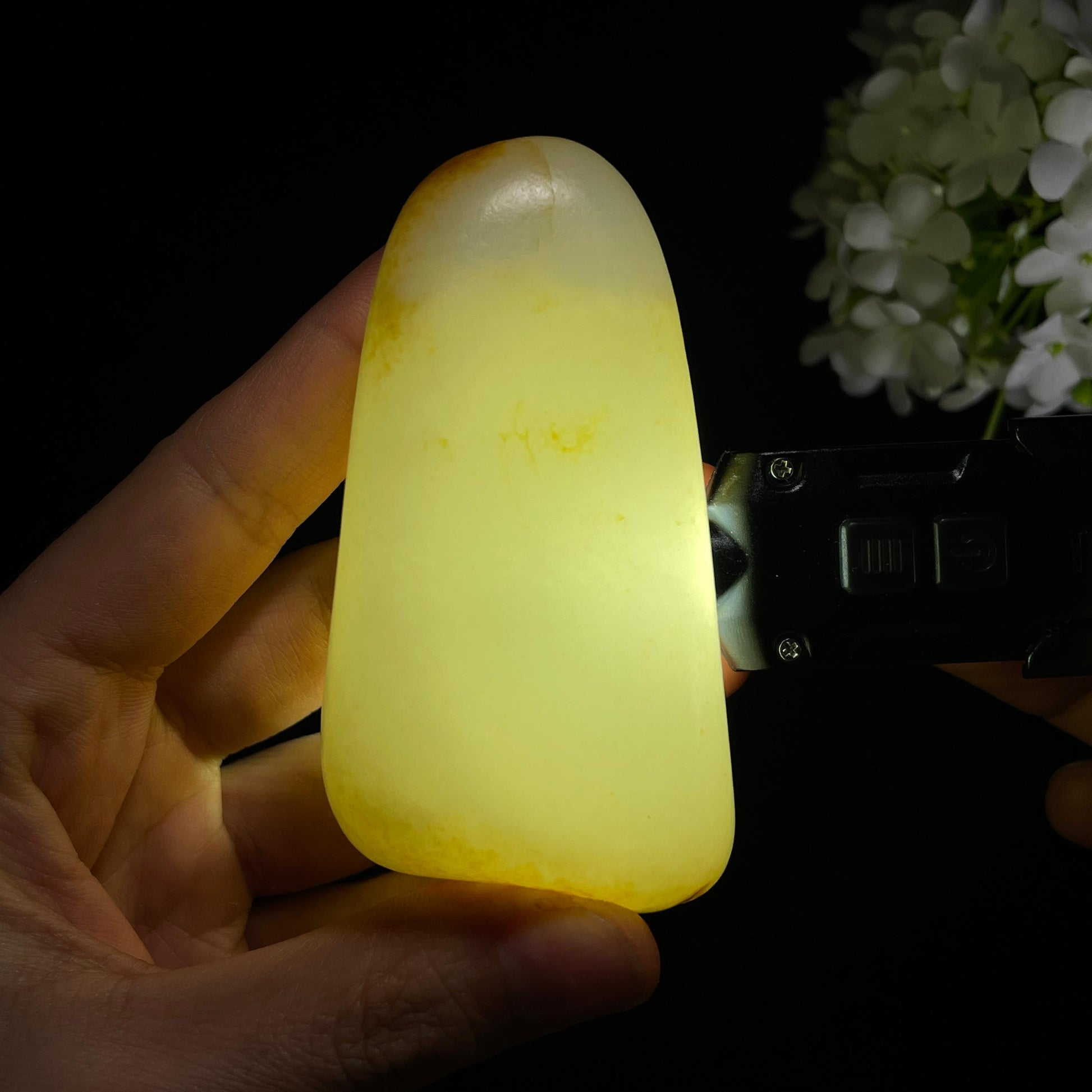 和田玉一级白“薄暮金霭”洒金皮籽料（yc358786）