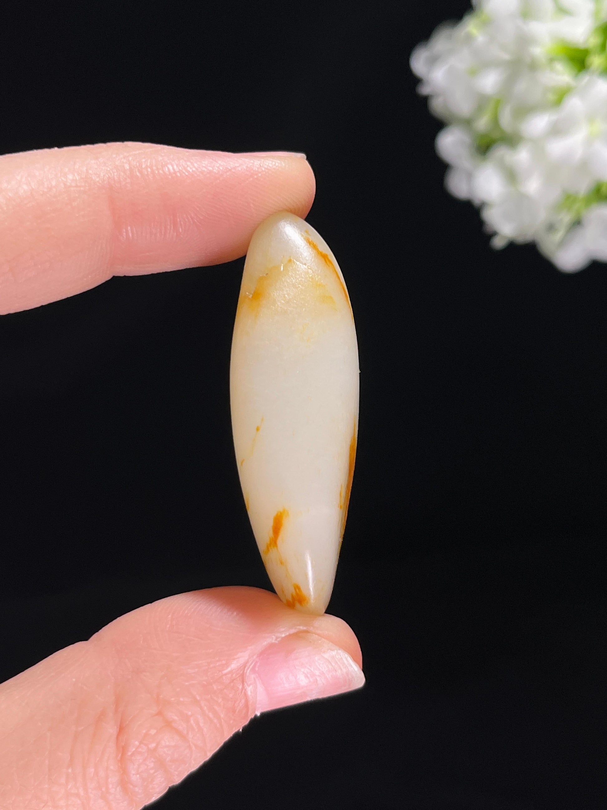 新疆和田玉白玉洒金皮籽料原石挂件（yc255424）