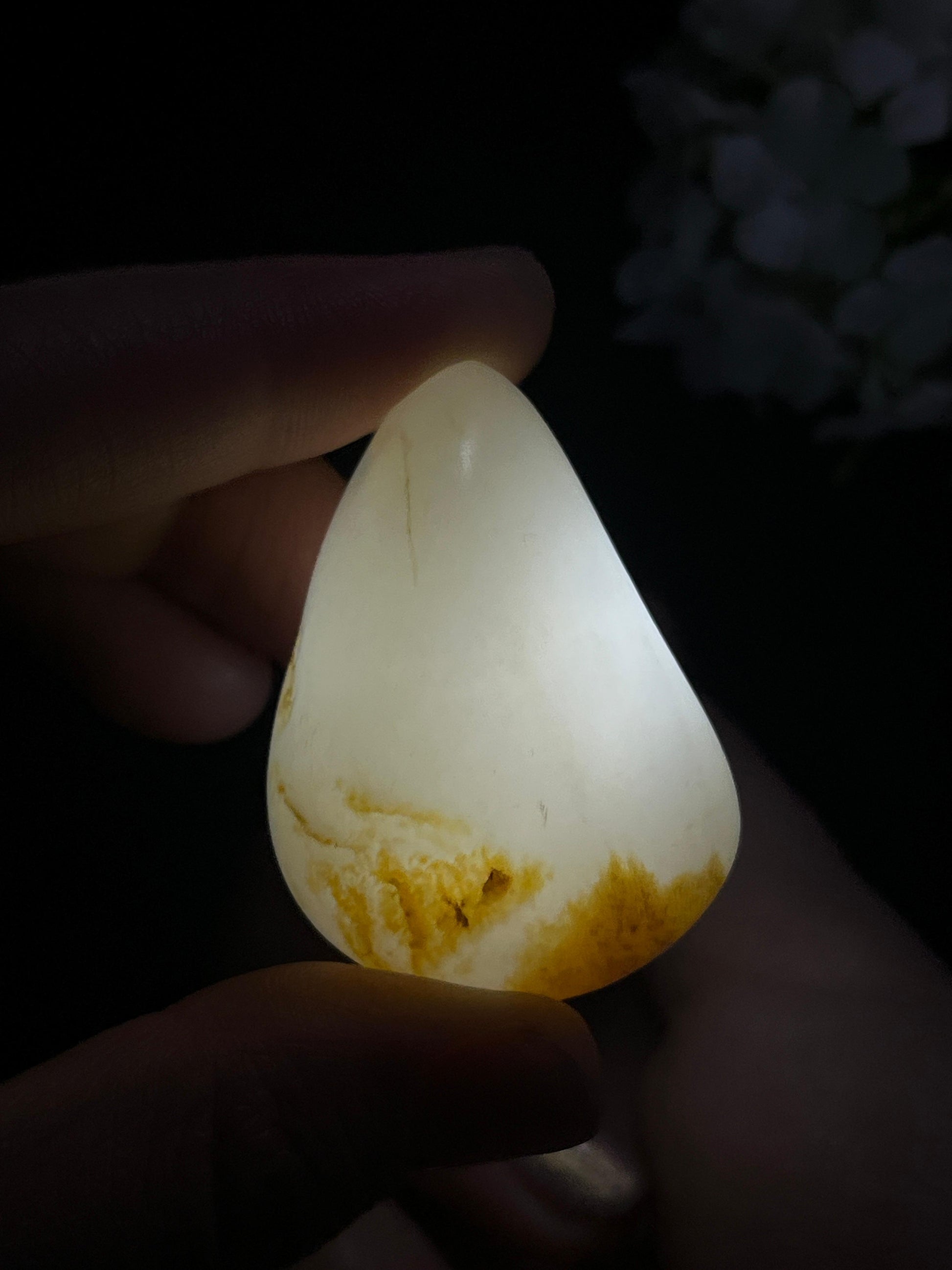 和田玉收藏级特色聚红皮籽料原石（yc262734）