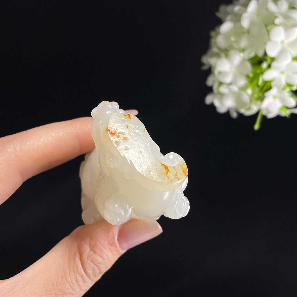 和田玉白玉红皮“赤貅纳福”籽料貔貅雕刻（yc355890）
