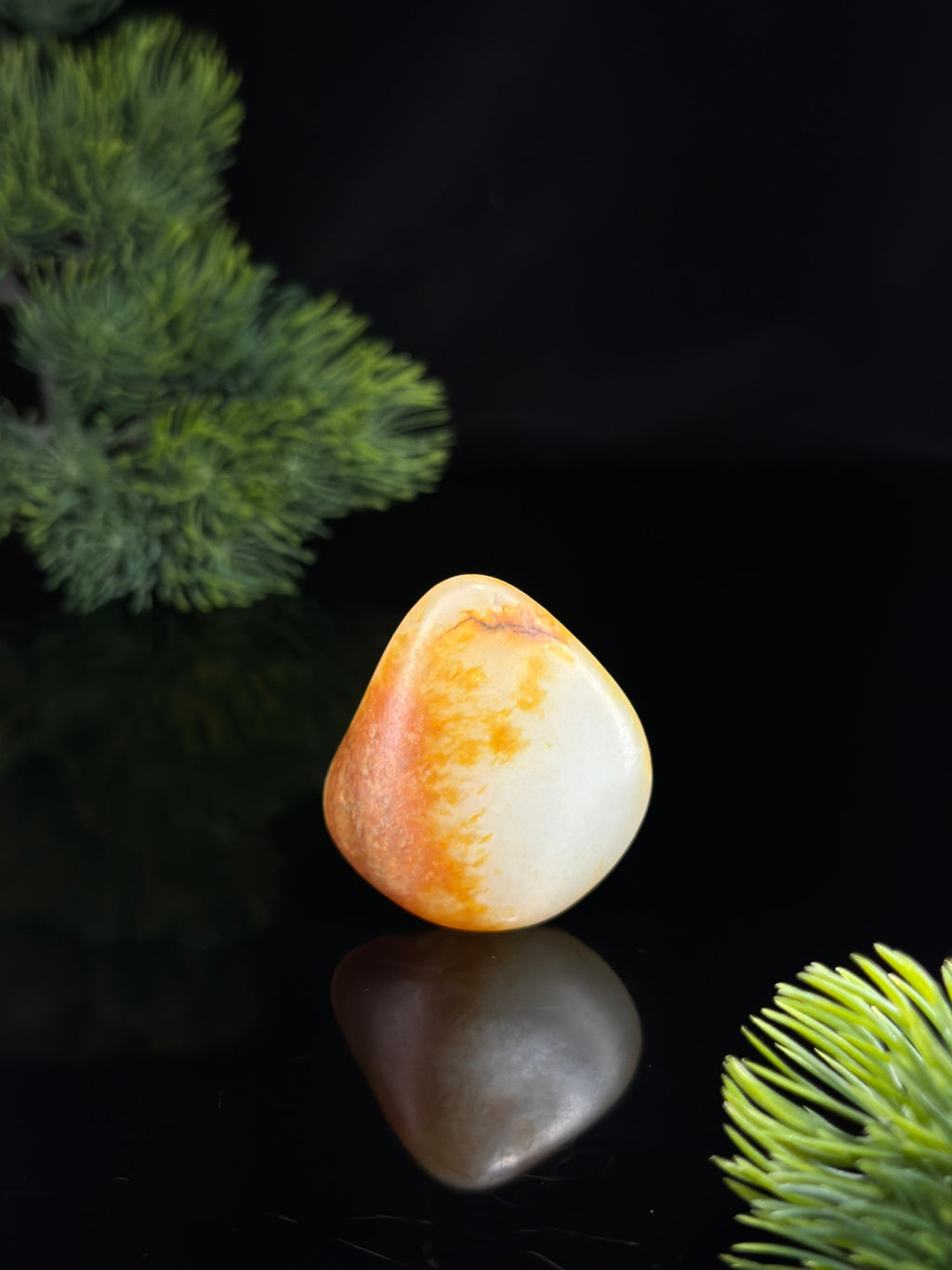 新疆天然和田玉珍品红皮白肉挂件籽（yc477569）