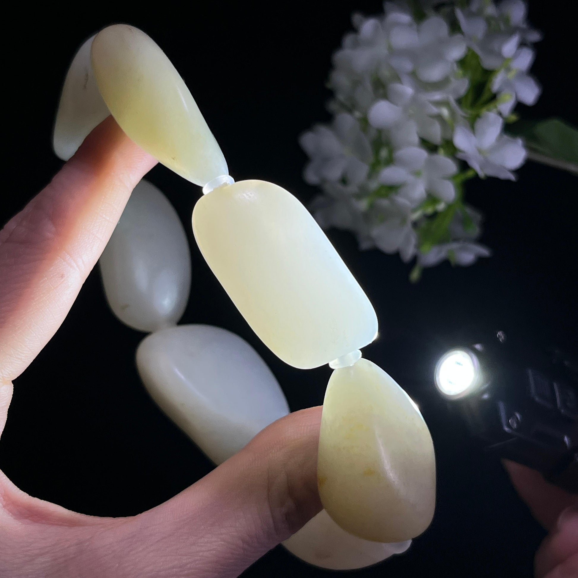 和田玉白玉青白玉洒金皮籽料原籽手串（yc347363）