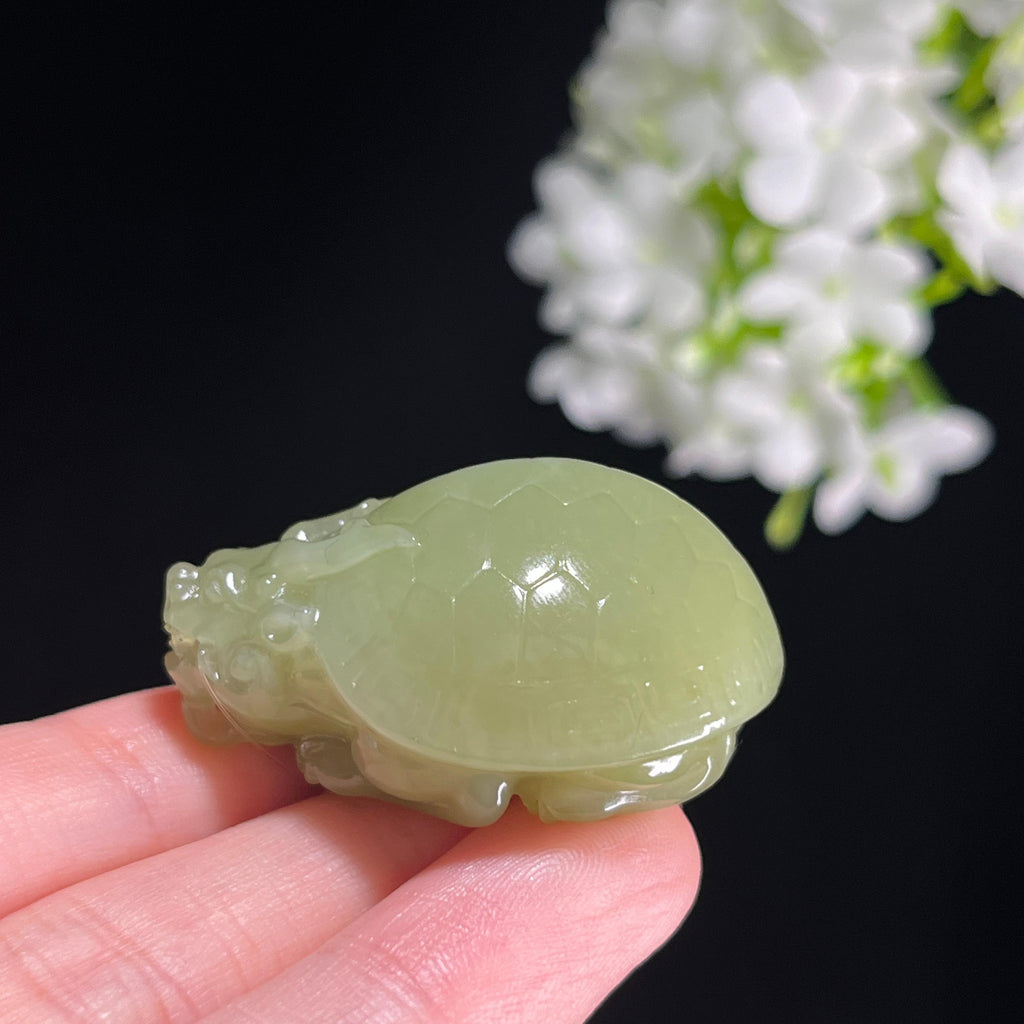 新疆天然和田玉若羌黄口龙龟挂件（yc367230）