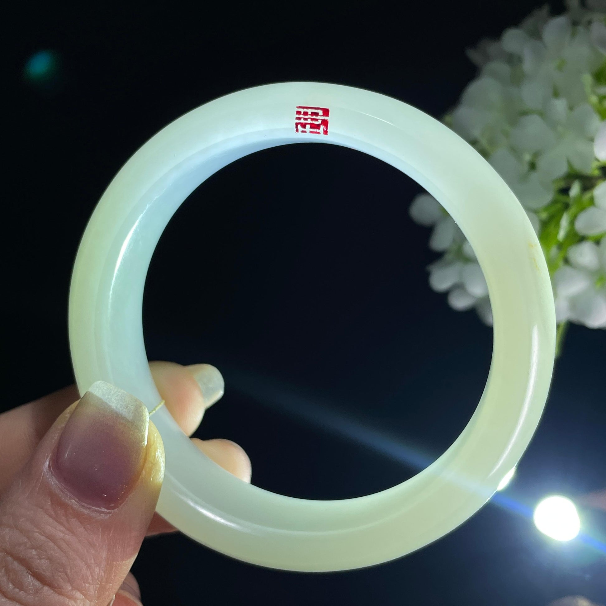 2026.4.21新疆天然和田玉“清辉纳福”籽料羊脂白玉手镯（yc389853）