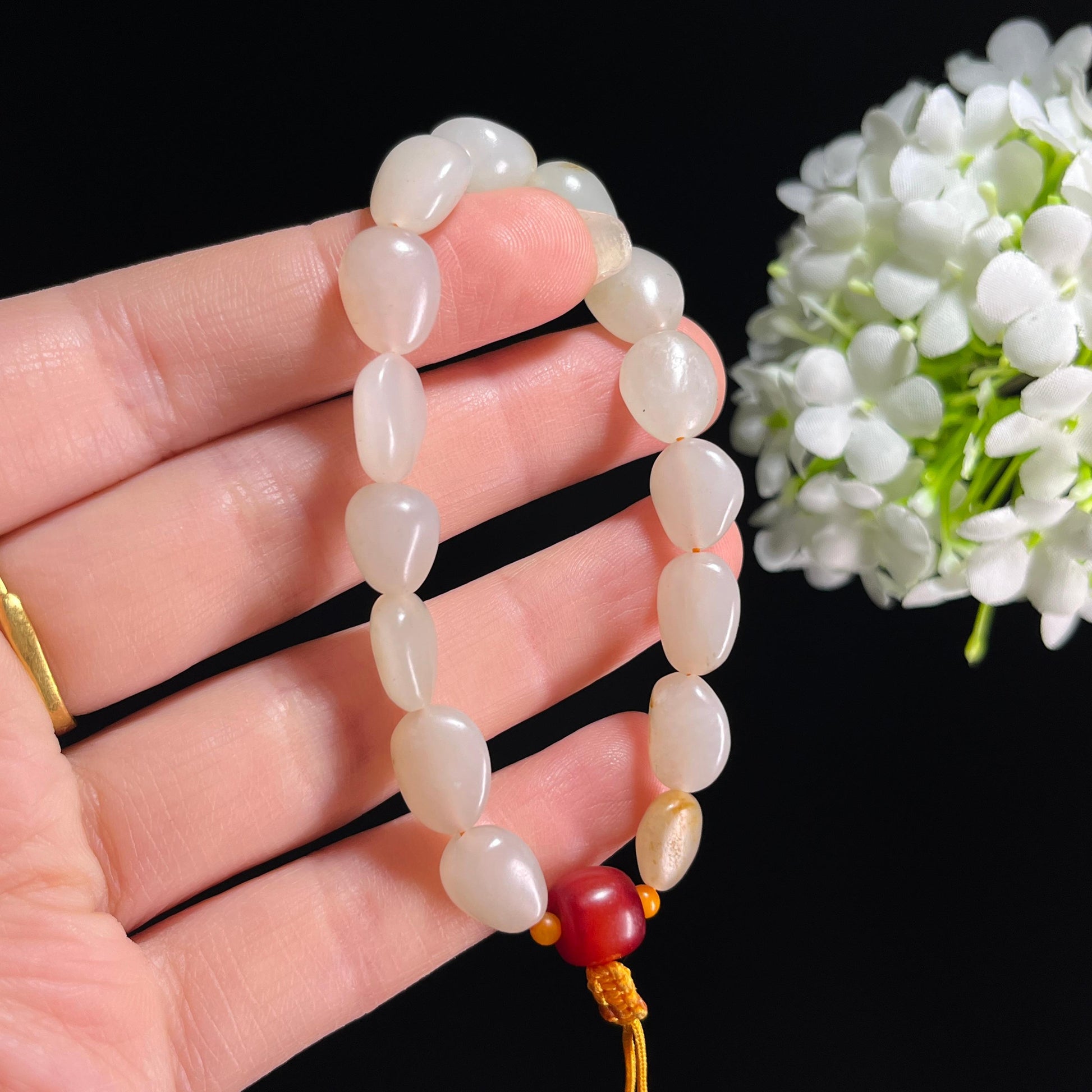 和田玉白玉洒金皮籽料原籽手串（yc332457）