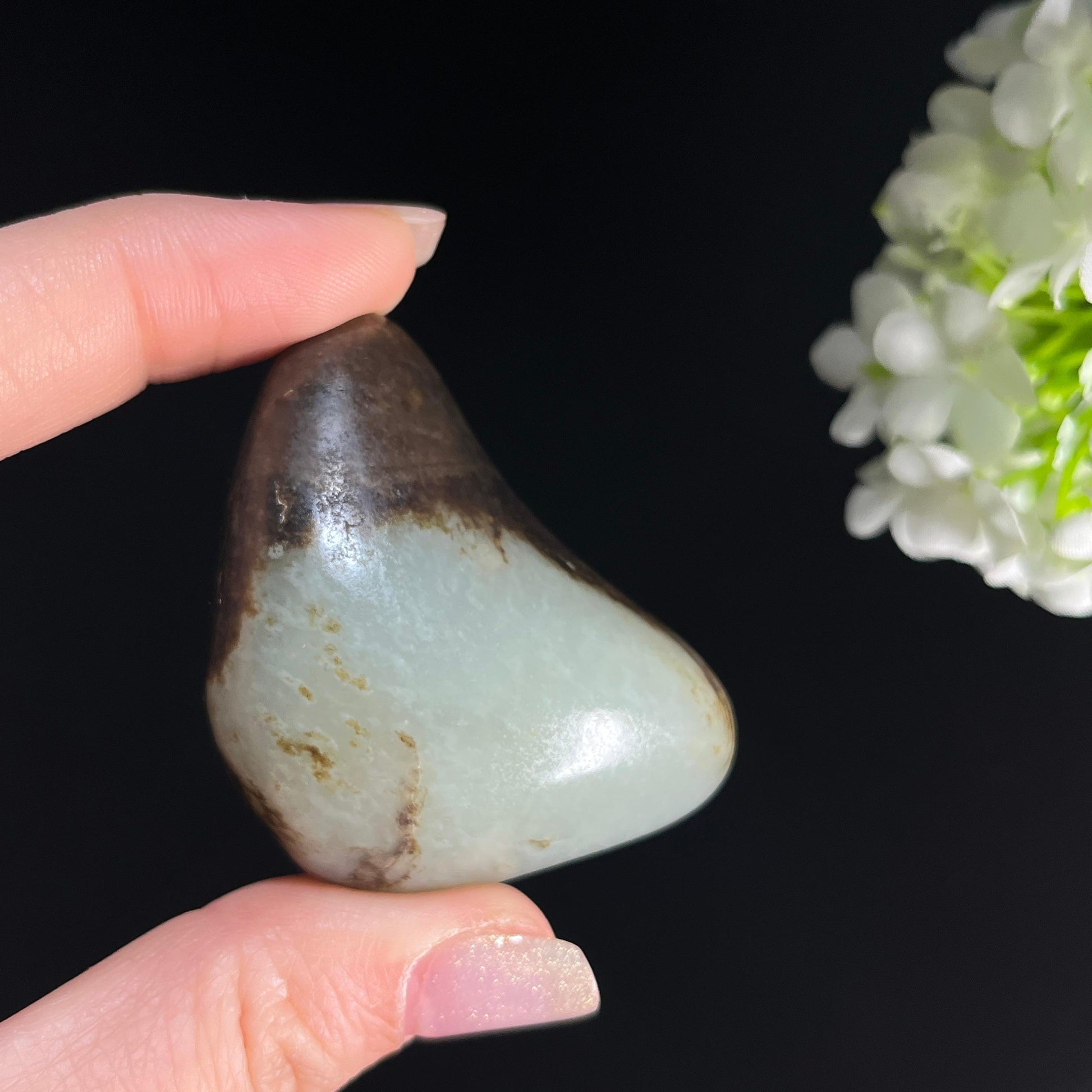 和田玉青白玉“青山远黛”聚黑皮秋梨皮籽料（yc361318）