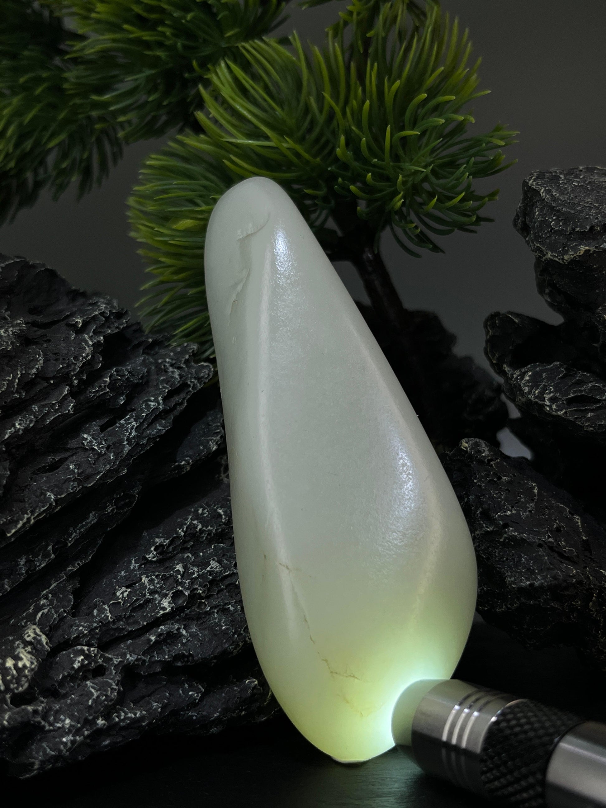 新疆和田白玉“凝脂水滴”籽料原石手把件（yc226847）