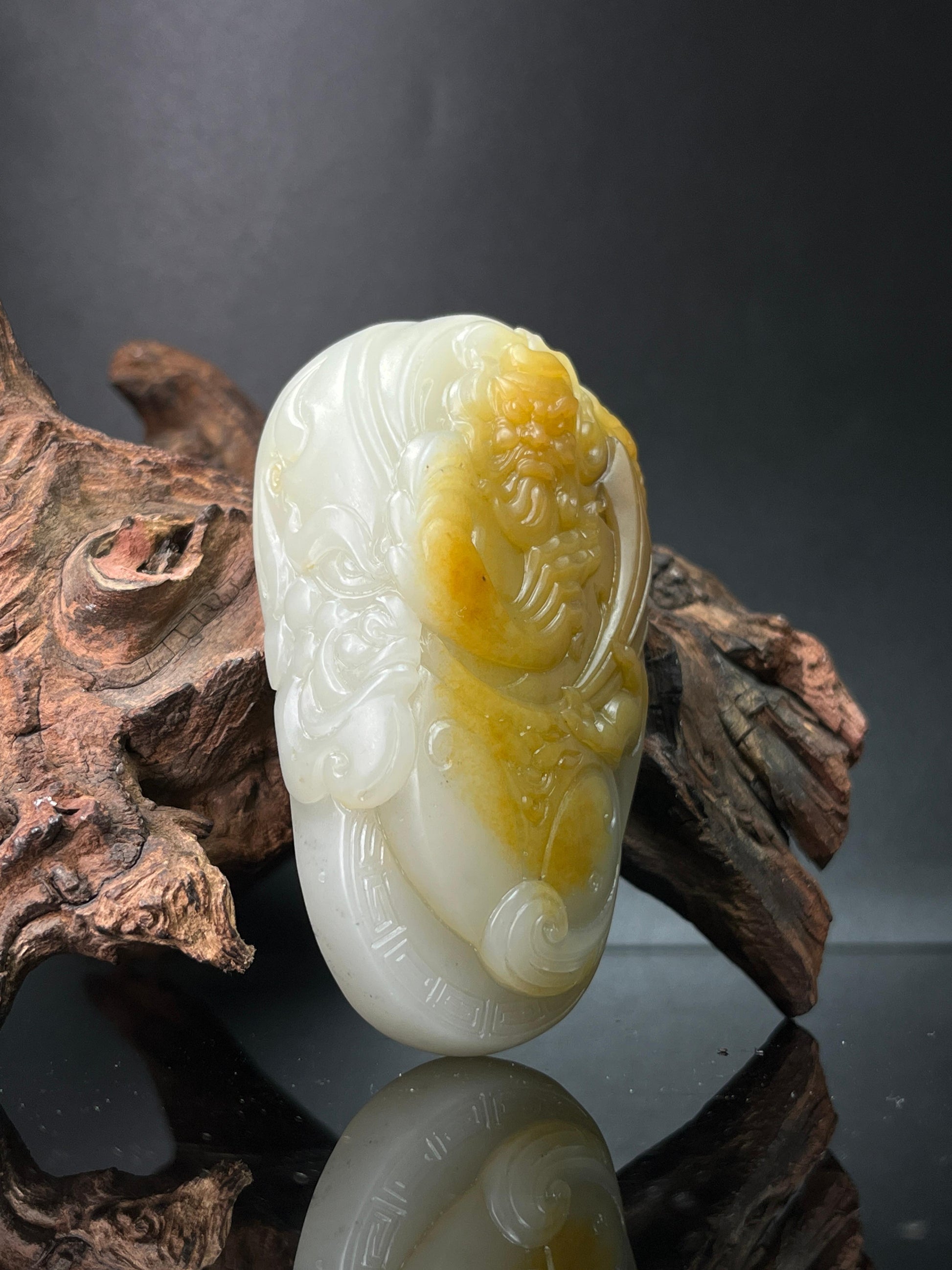 新疆和田玉籽料黄沁钟馗手把件（yc239959）