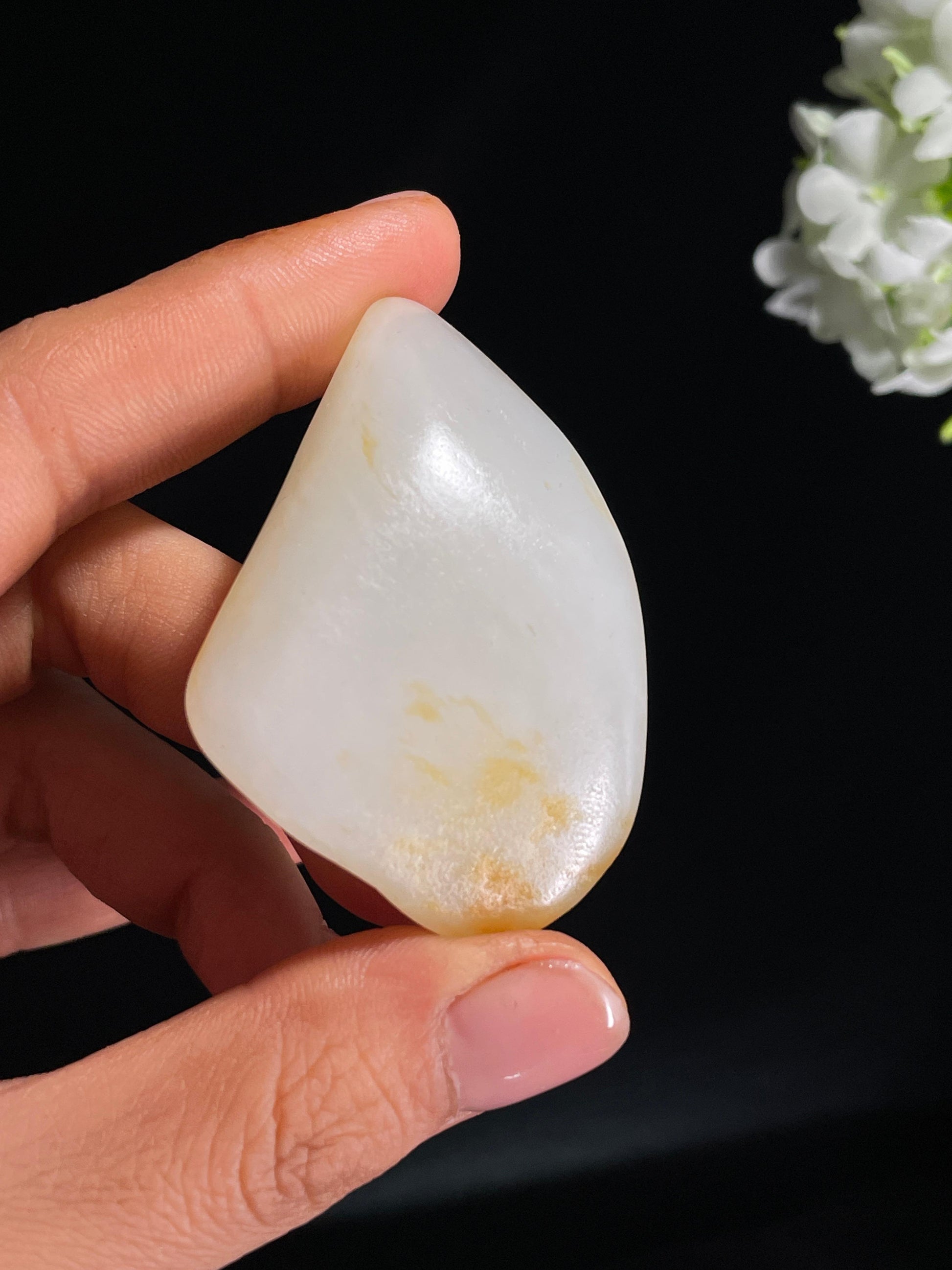 和田玉白玉洒金皮籽料原石手把件（yc265501）