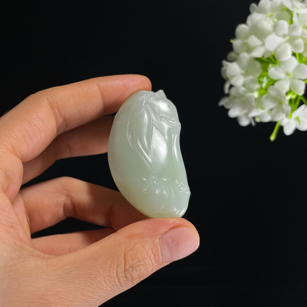 新疆天然和田玉青白玉“静水沉烟”福瓜雕刻挂件（yc317248）
