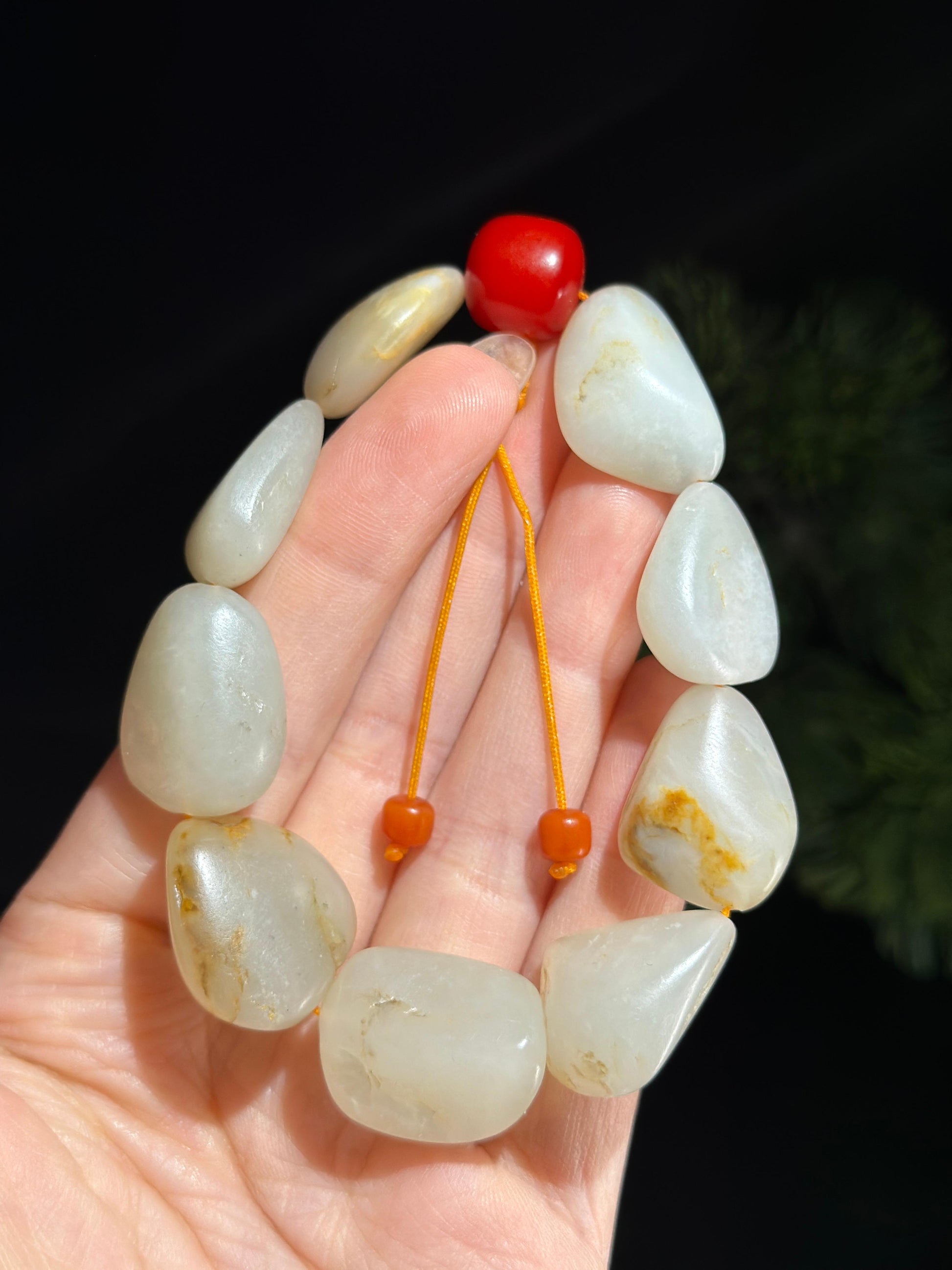 新疆和田玉白玉青白玉洒金皮原籽手串（9颗）（yc524999）