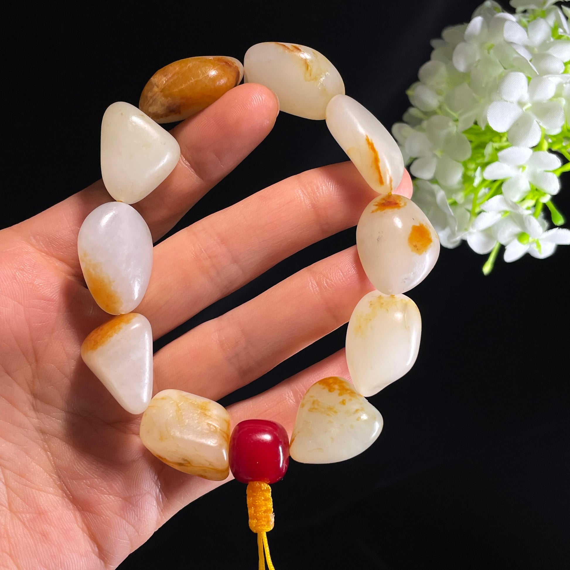 和田玉白玉洒金皮红皮黄沁皮原籽手串（yc356669）