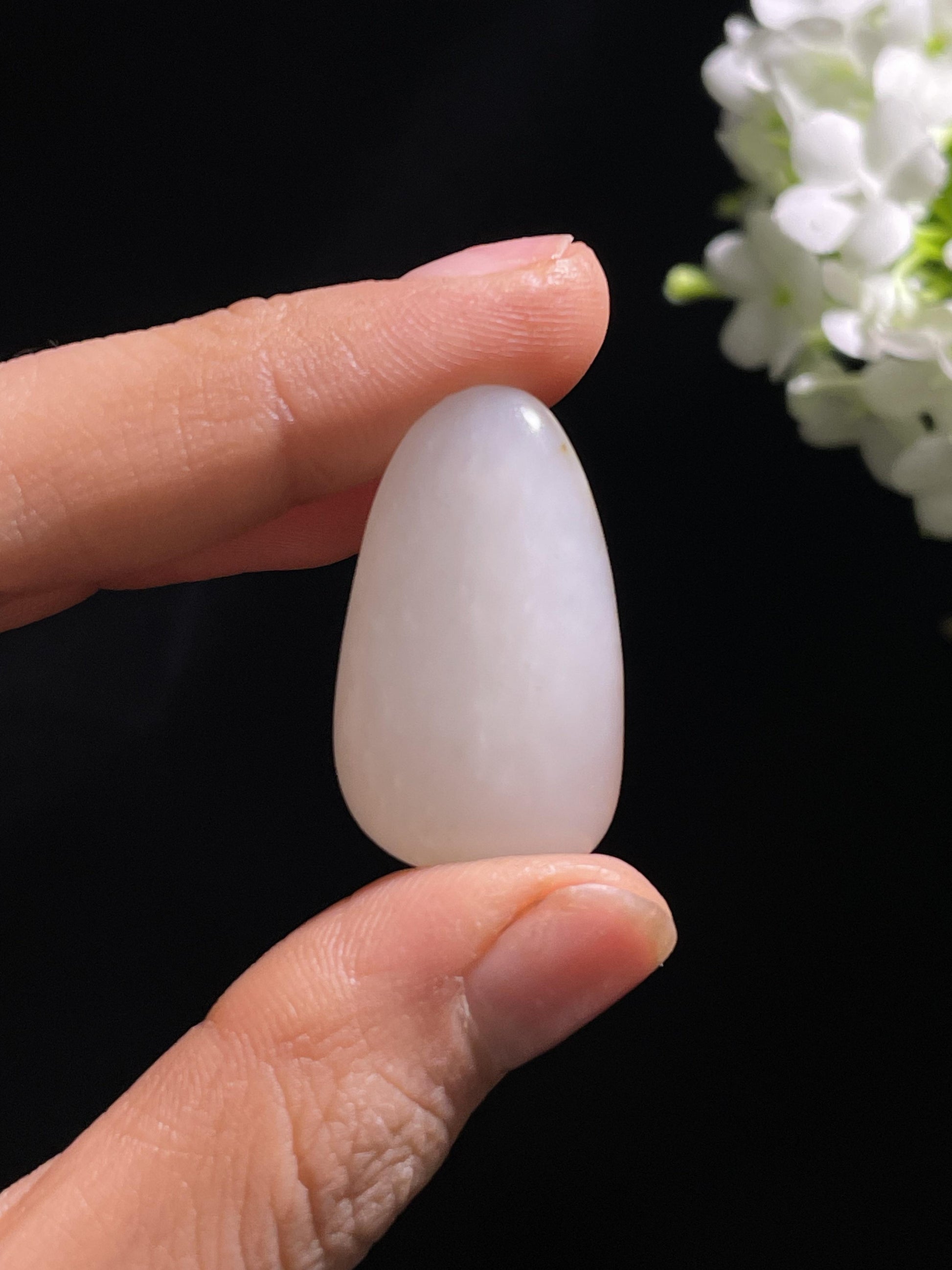 和田玉一级白红皮白肉“半壁江山”籽料原石（yc260836）