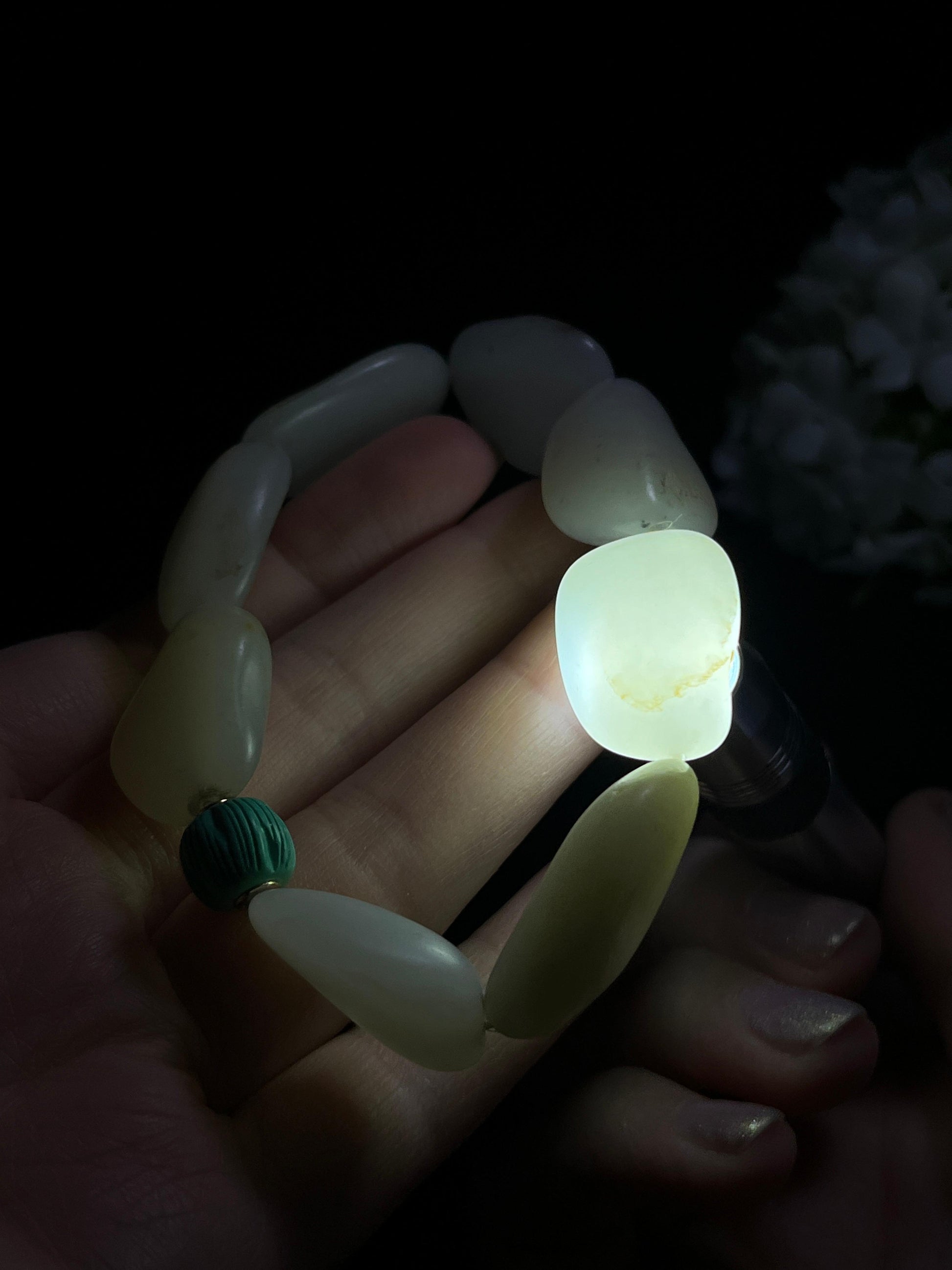 新疆天然和田玉白玉籽料原石洒金手串（yc262628）