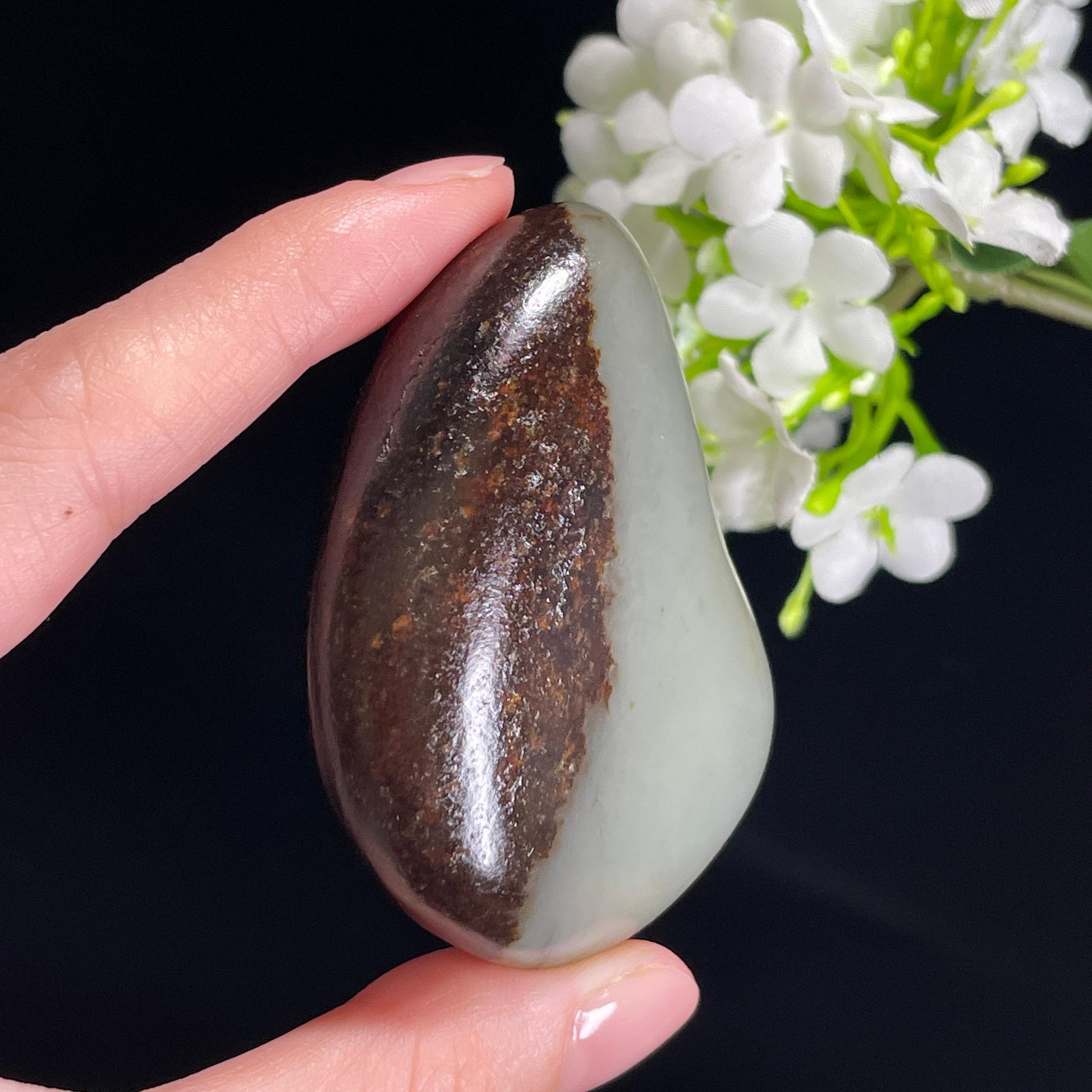 和田玉青白玉“阴阳合璧”聚黑皮籽料（yc330388）