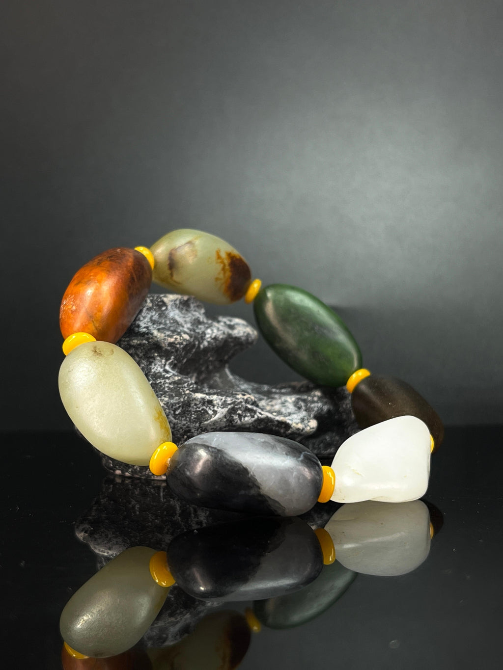 新疆和田玉籽料原石多宝手串（yc235690）