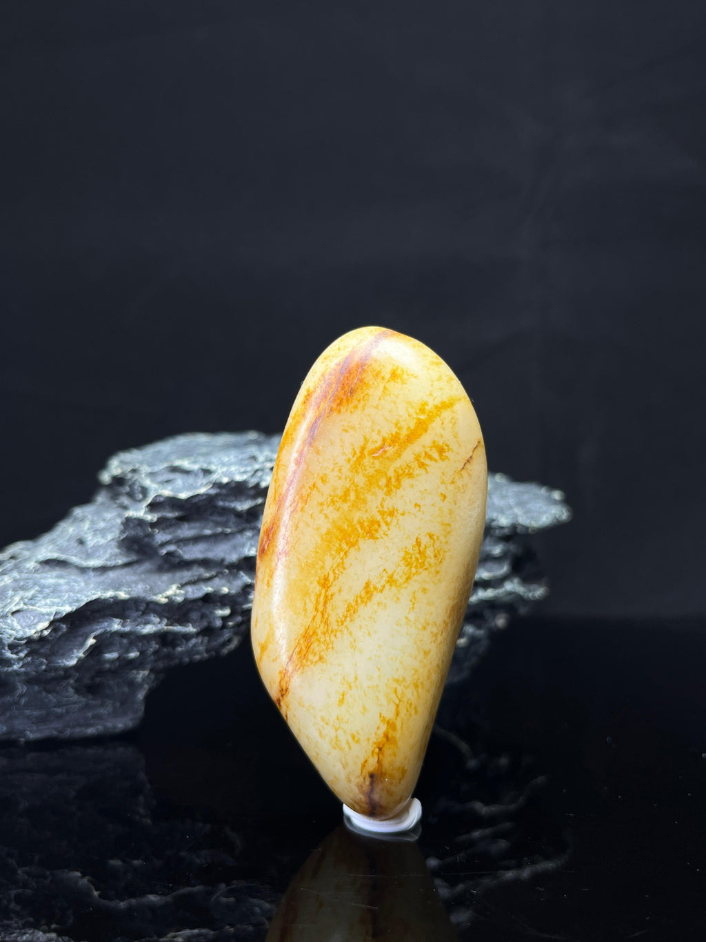 新疆和田玉籽料原石洒金皮挂件1（yc235132）