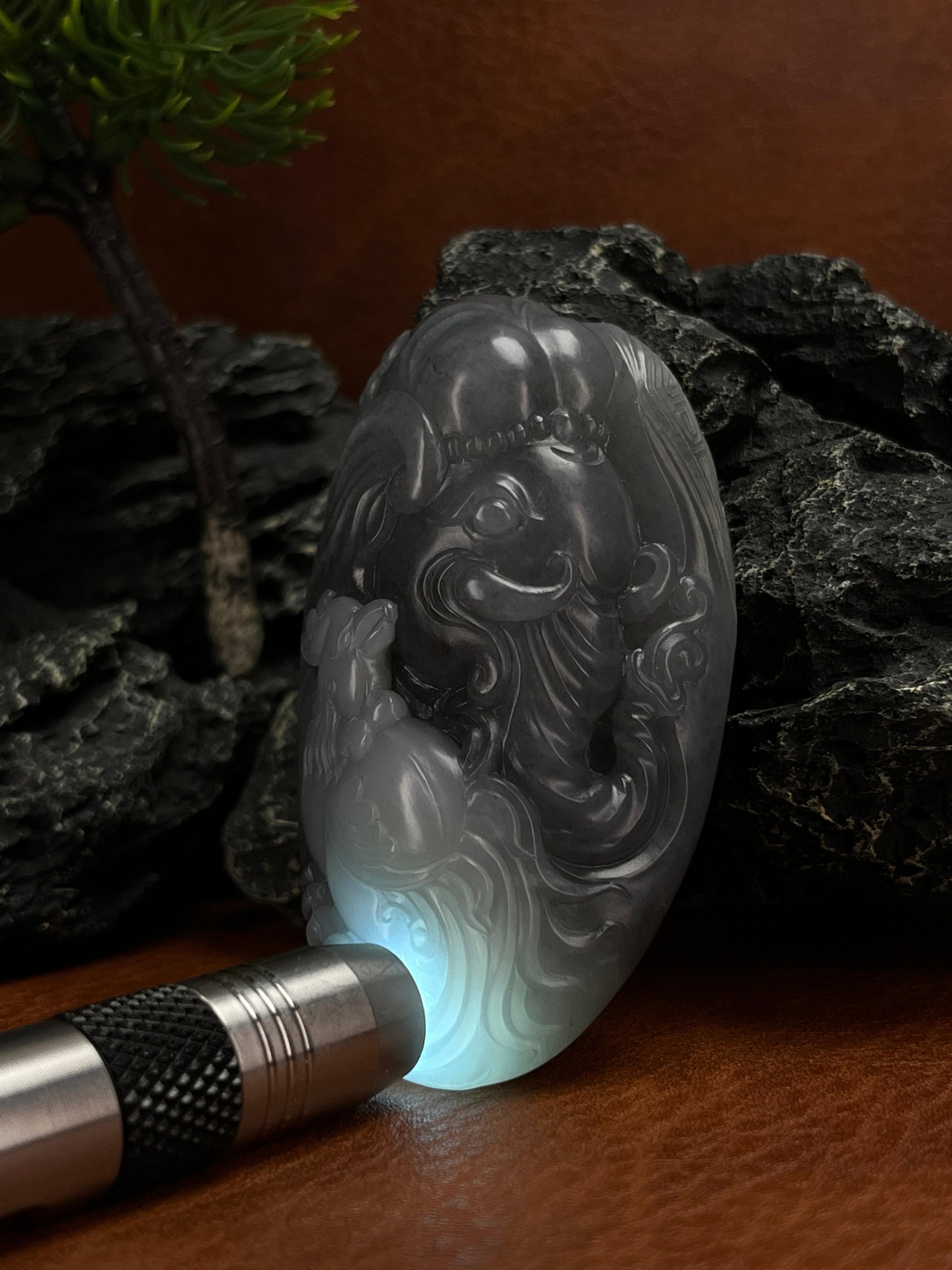 和田玉青花籽料“吉祥如意”雕刻手把件（yc222735）