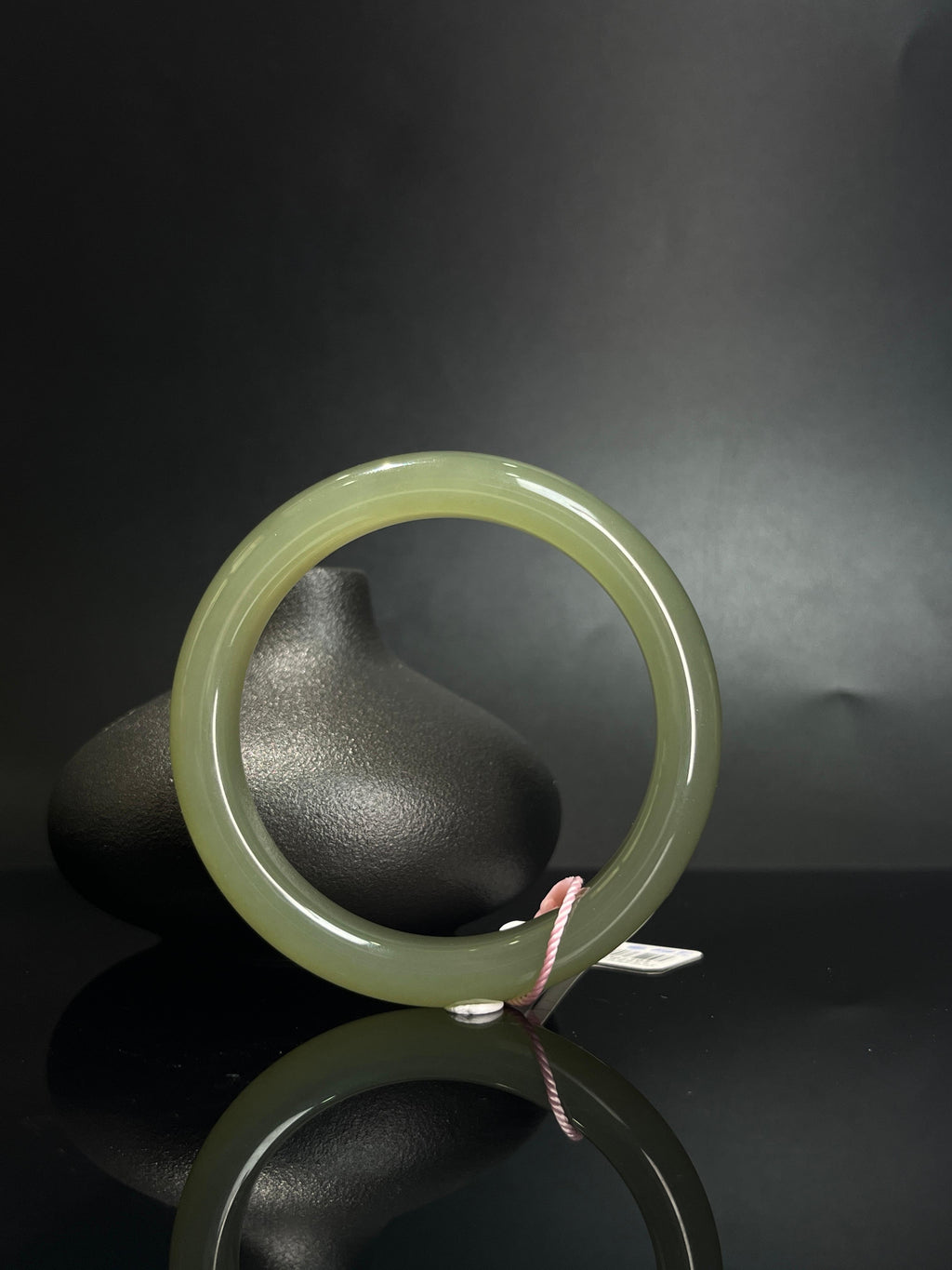 天然和田玉湖水绿手镯（yc242258）