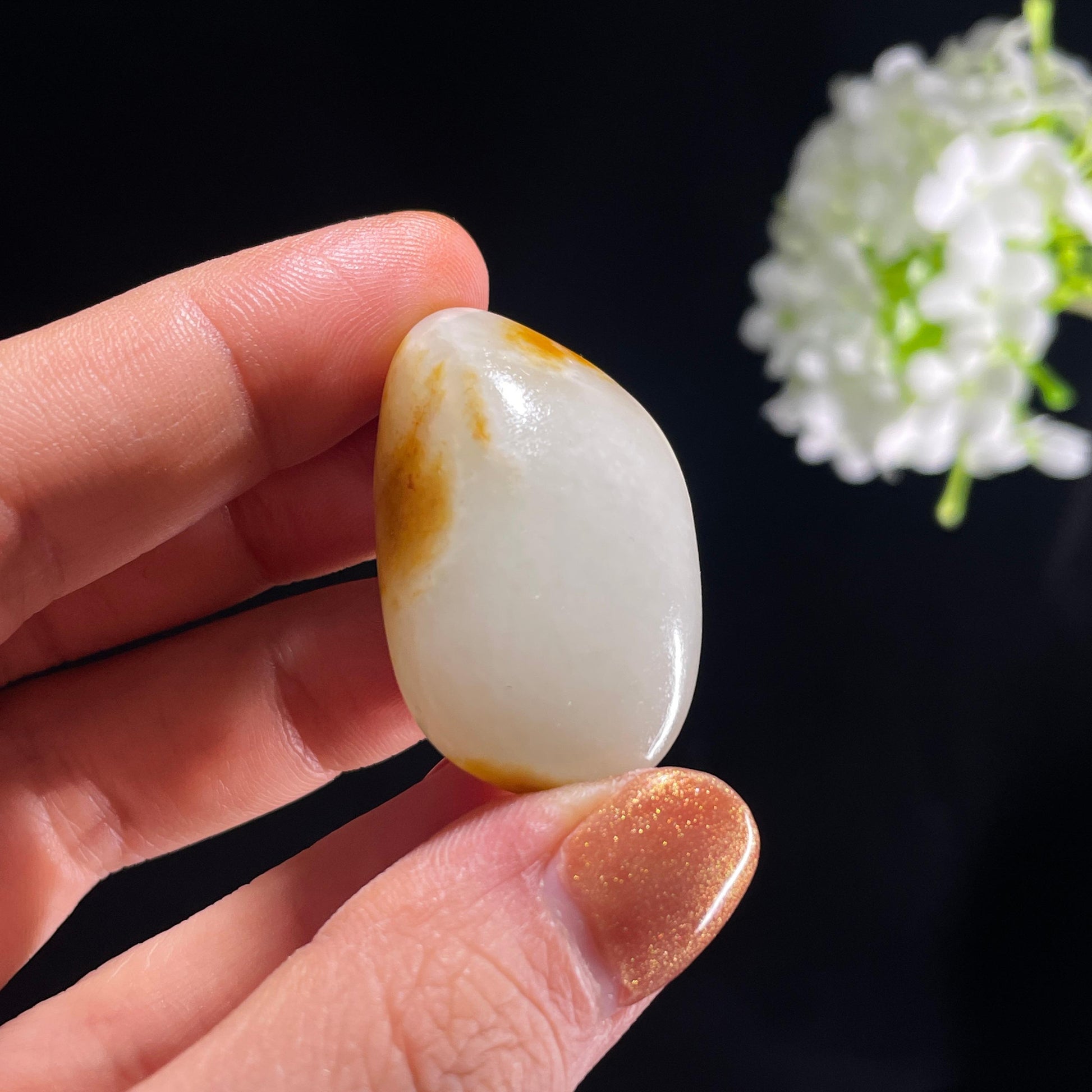 和田玉白玉“红日沙洲”红皮白肉籽料（yc387253）