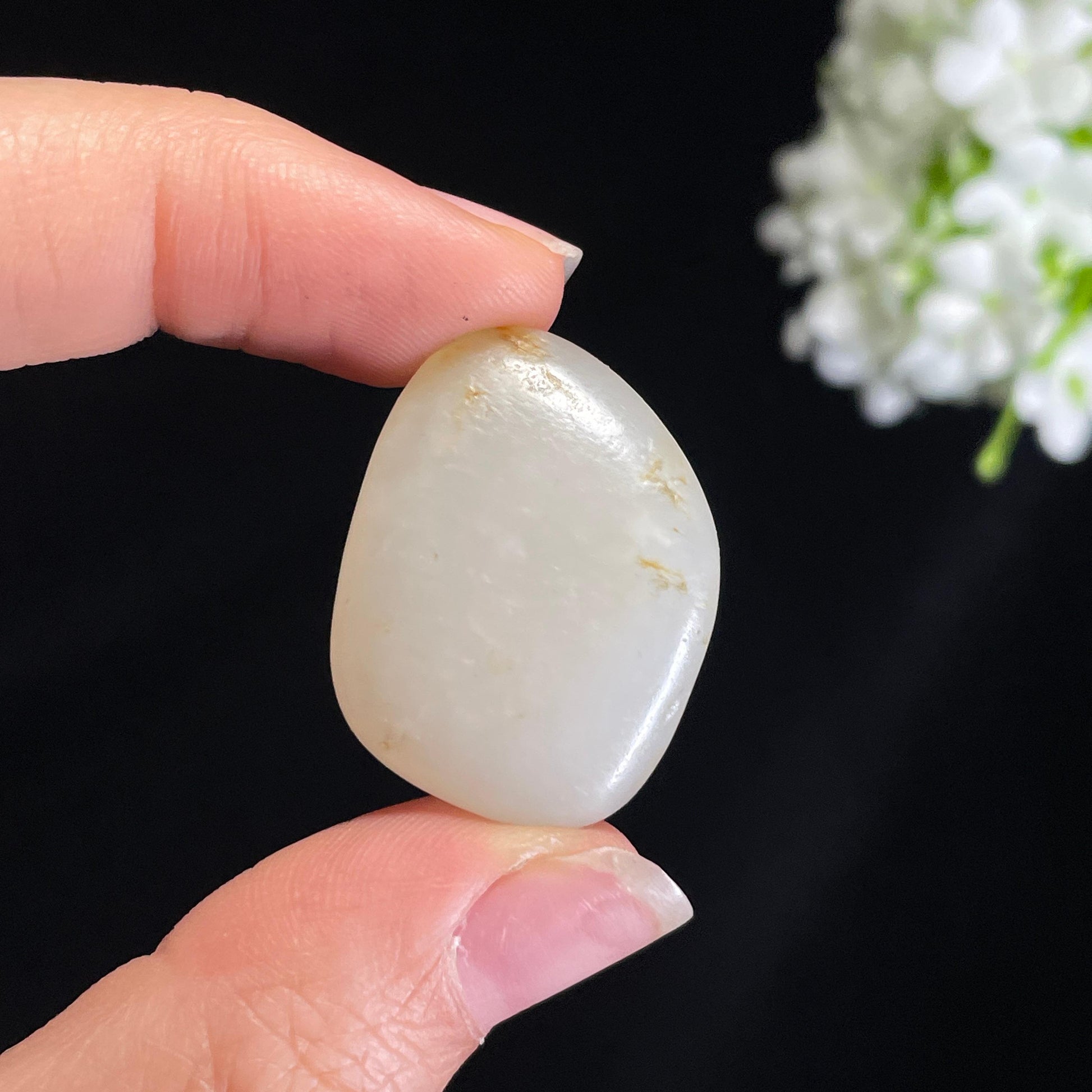 和田玉白玉“霜上星痕”秋梨皮籽料（yc416497）