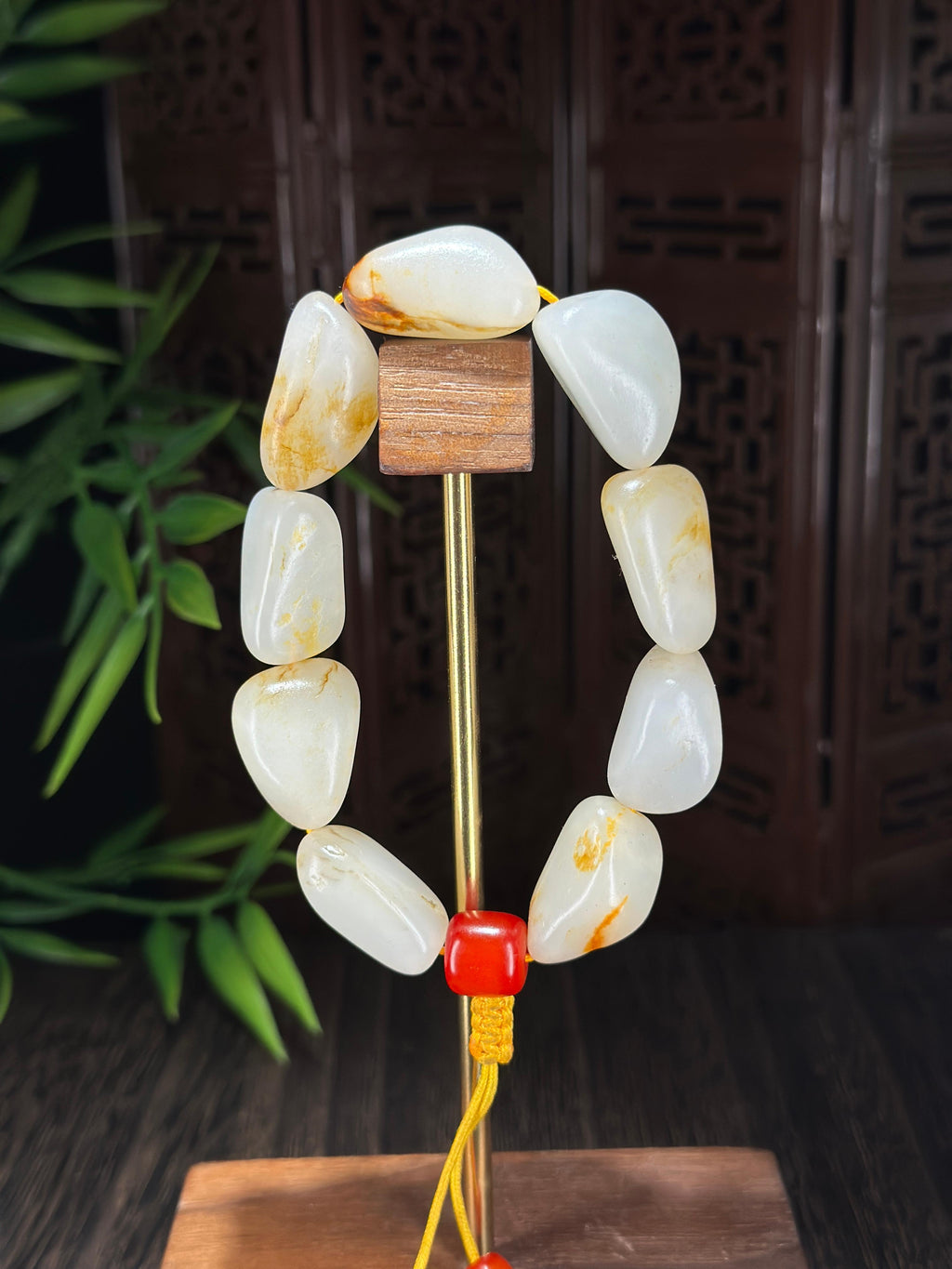 新疆和田玉珍品红皮洒金皮原籽手串（9颗）（yc696937）