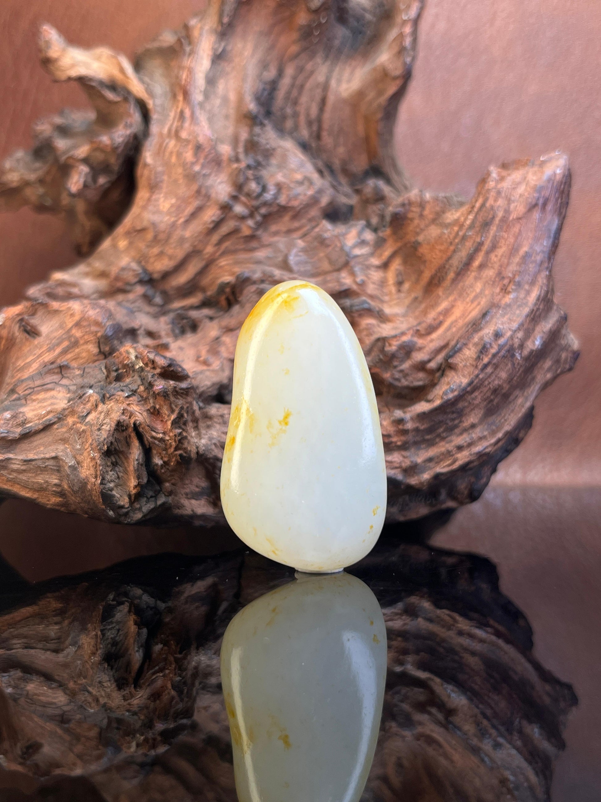 新疆和田玉带洒金籽料原石挂坠（yc228145）