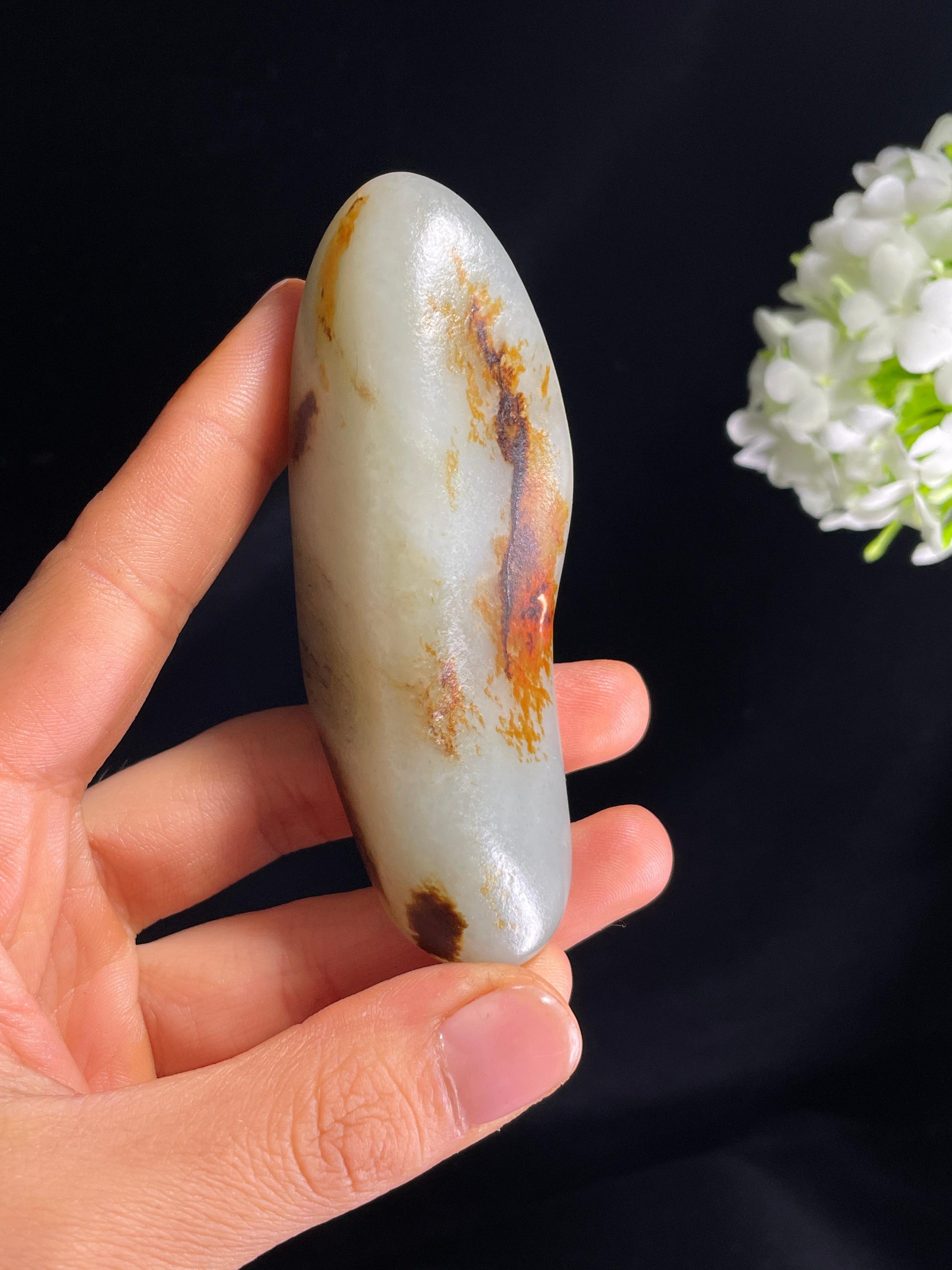 和田玉青白种聚红皮籽料原石（yc264637）