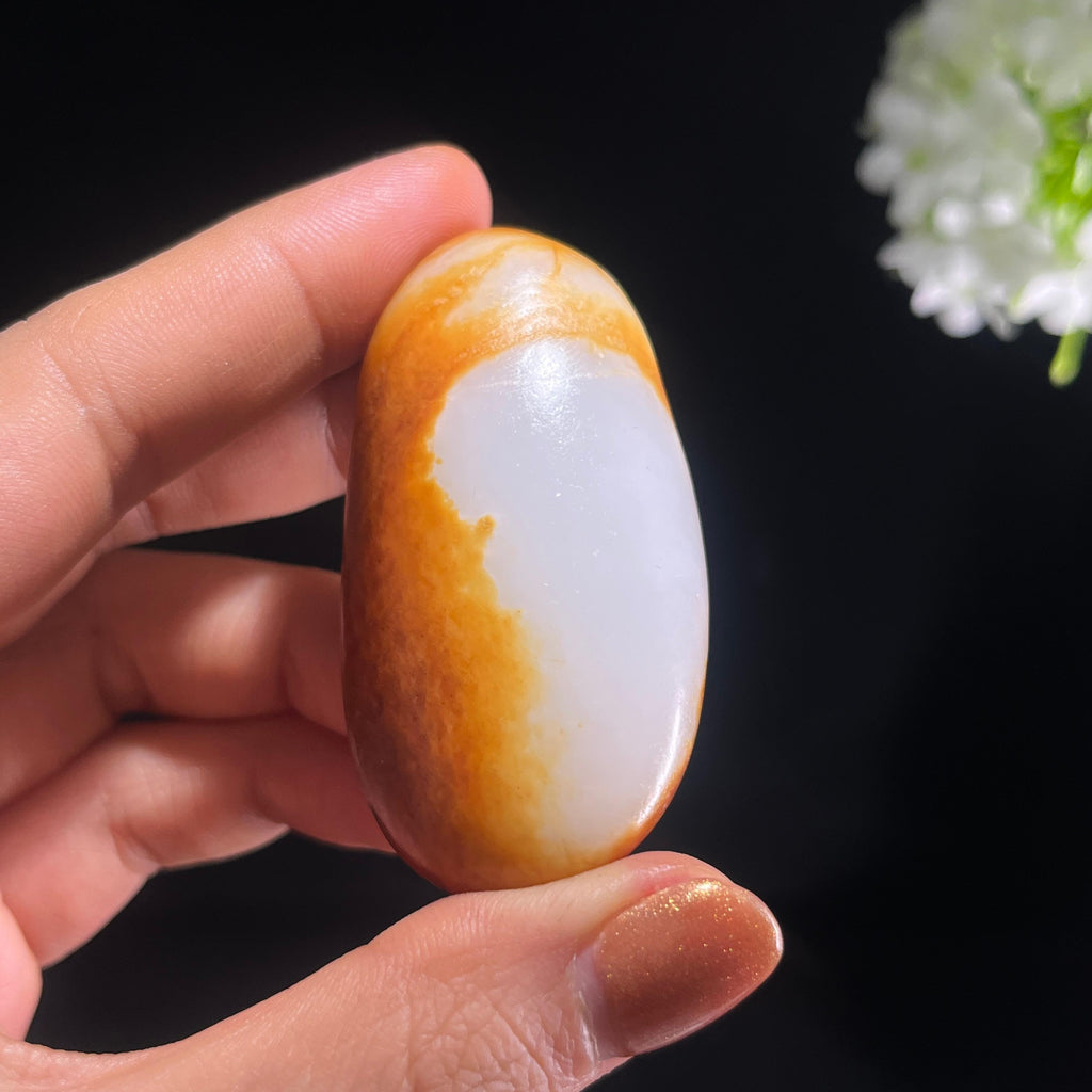 和田玉一级白“枫火围霜”聚红皮籽料（yc387420）