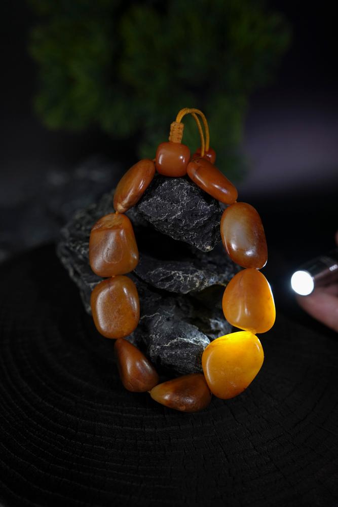 新疆和田玉红黄沁皮籽料手串（原籽无修）（yc229803）