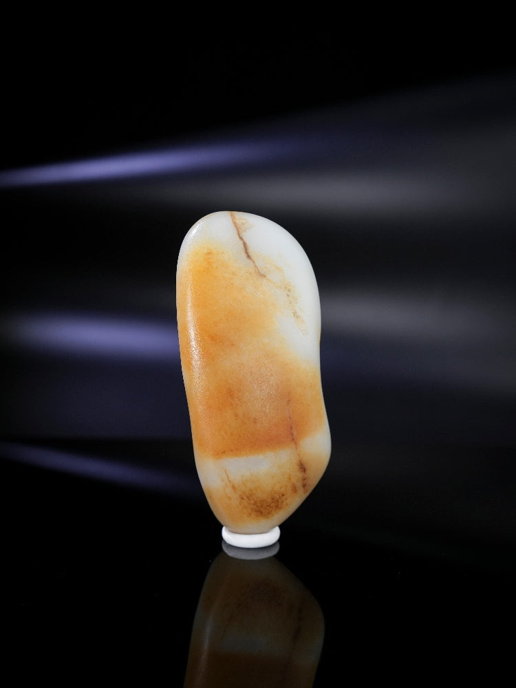 和田玉收藏级“红皮白肉”籽料原石大手把（yc255658）