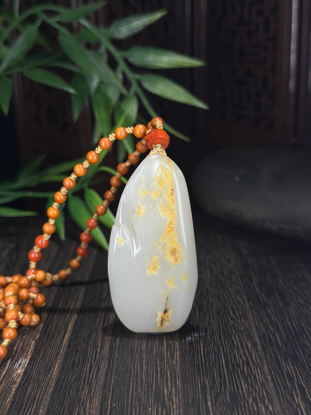 新疆和田玉精品白玉洒金皮籽料貔貅随形雕挂件（yc712160）