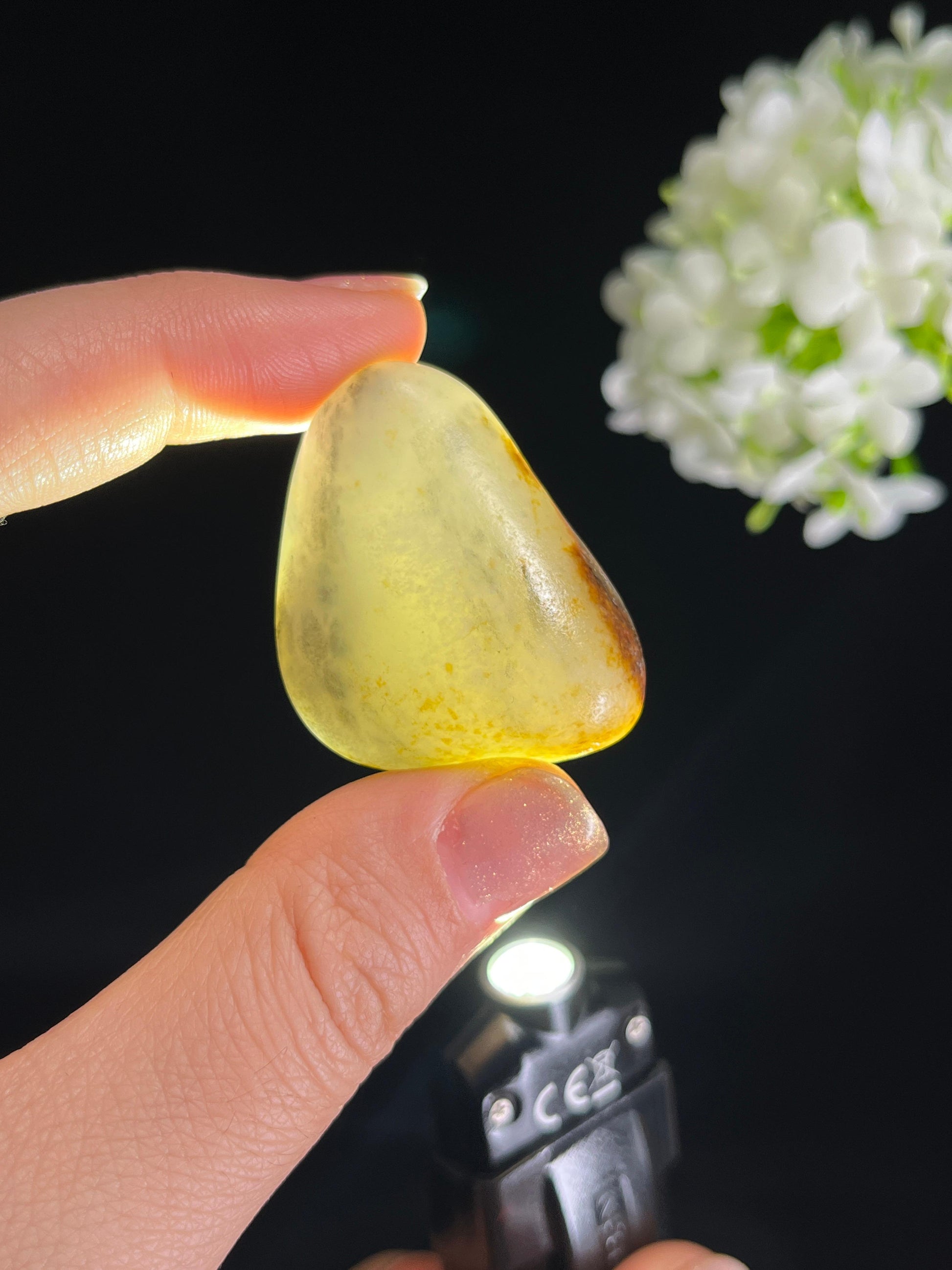 新疆天然和田玉青花红皮籽料原石（yc272907）