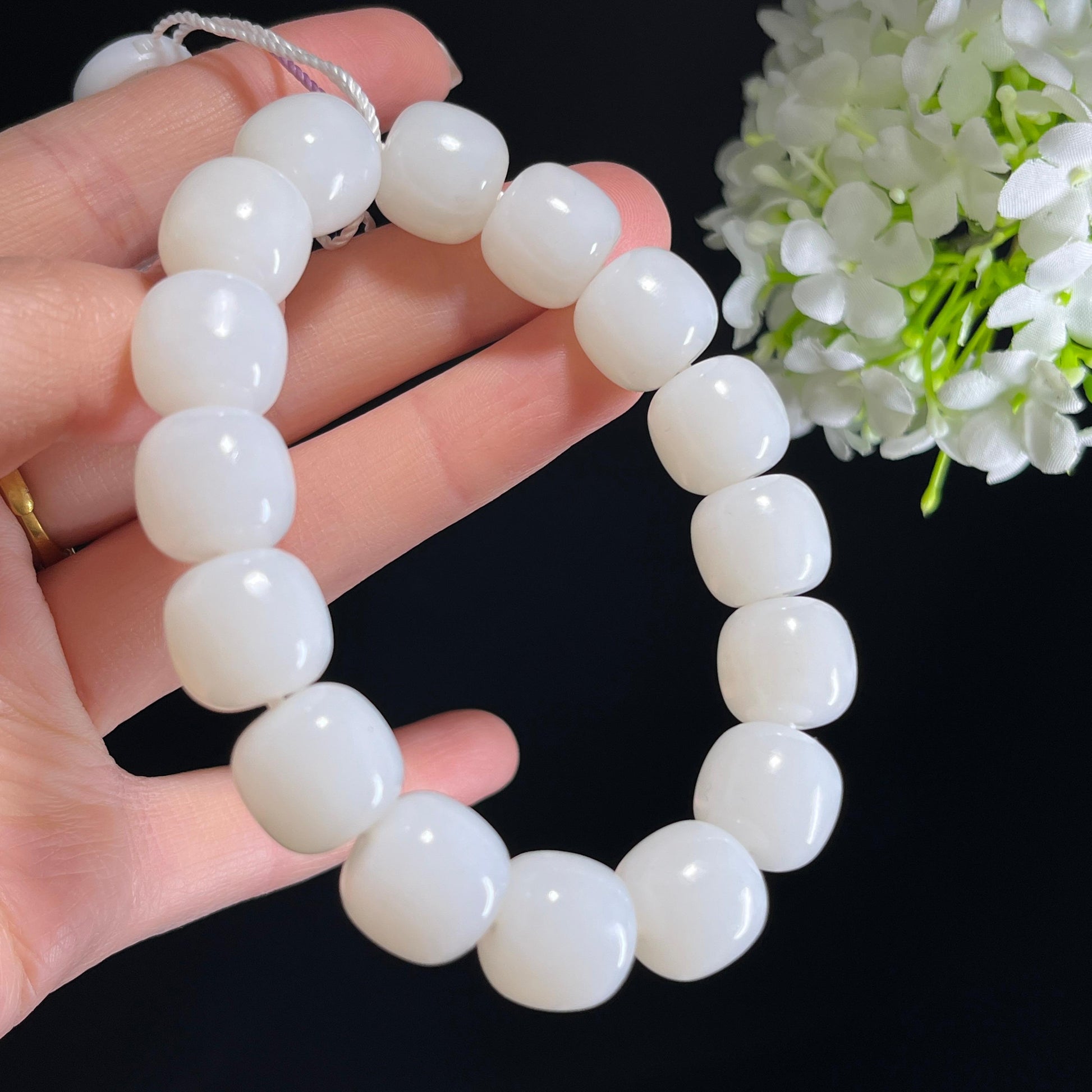 新疆天然和田玉羊脂白玉老型珠手串（yc348946）