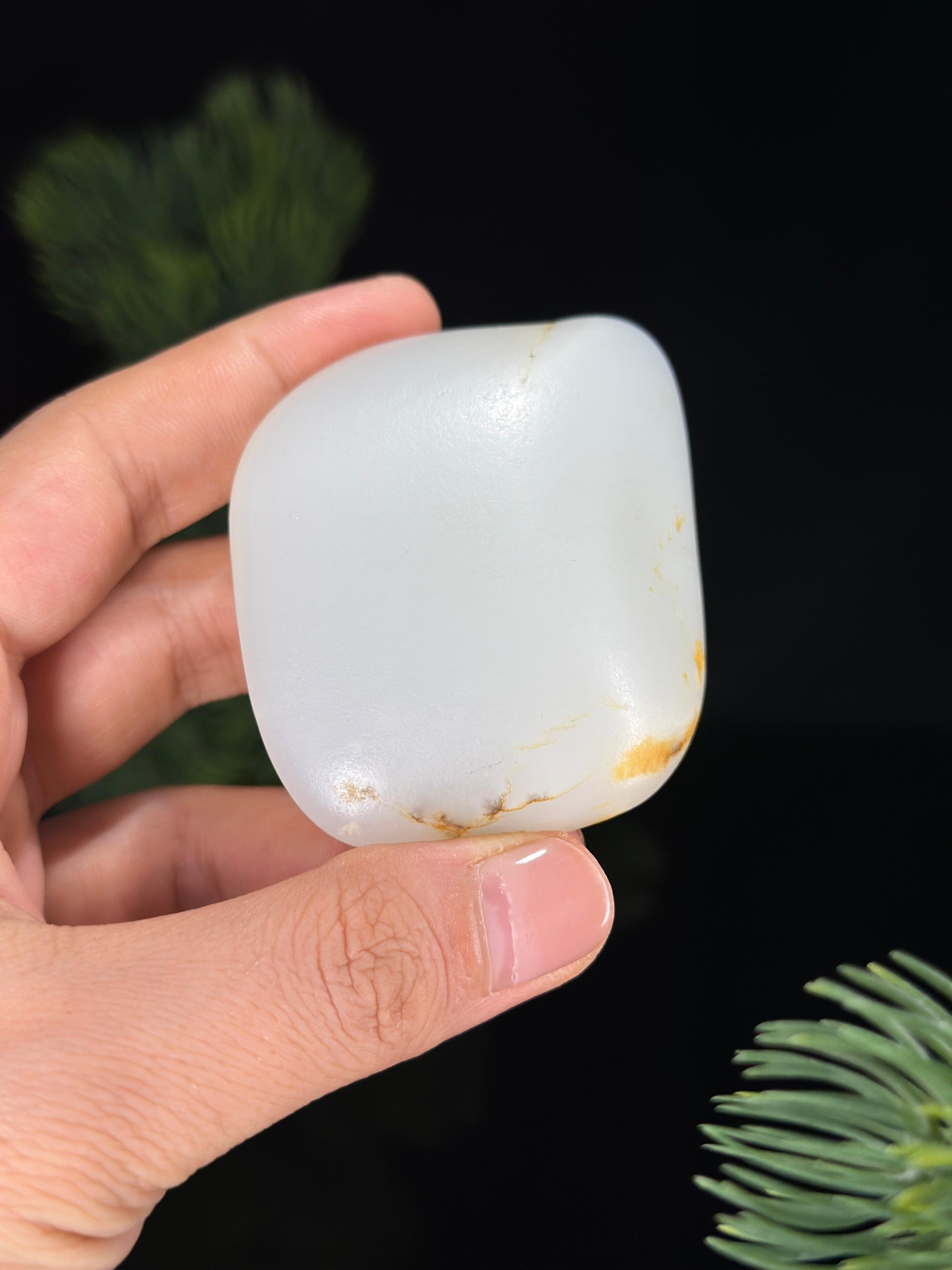 新疆天然和田玉一级白聚红皮牌型籽料（yc474024）