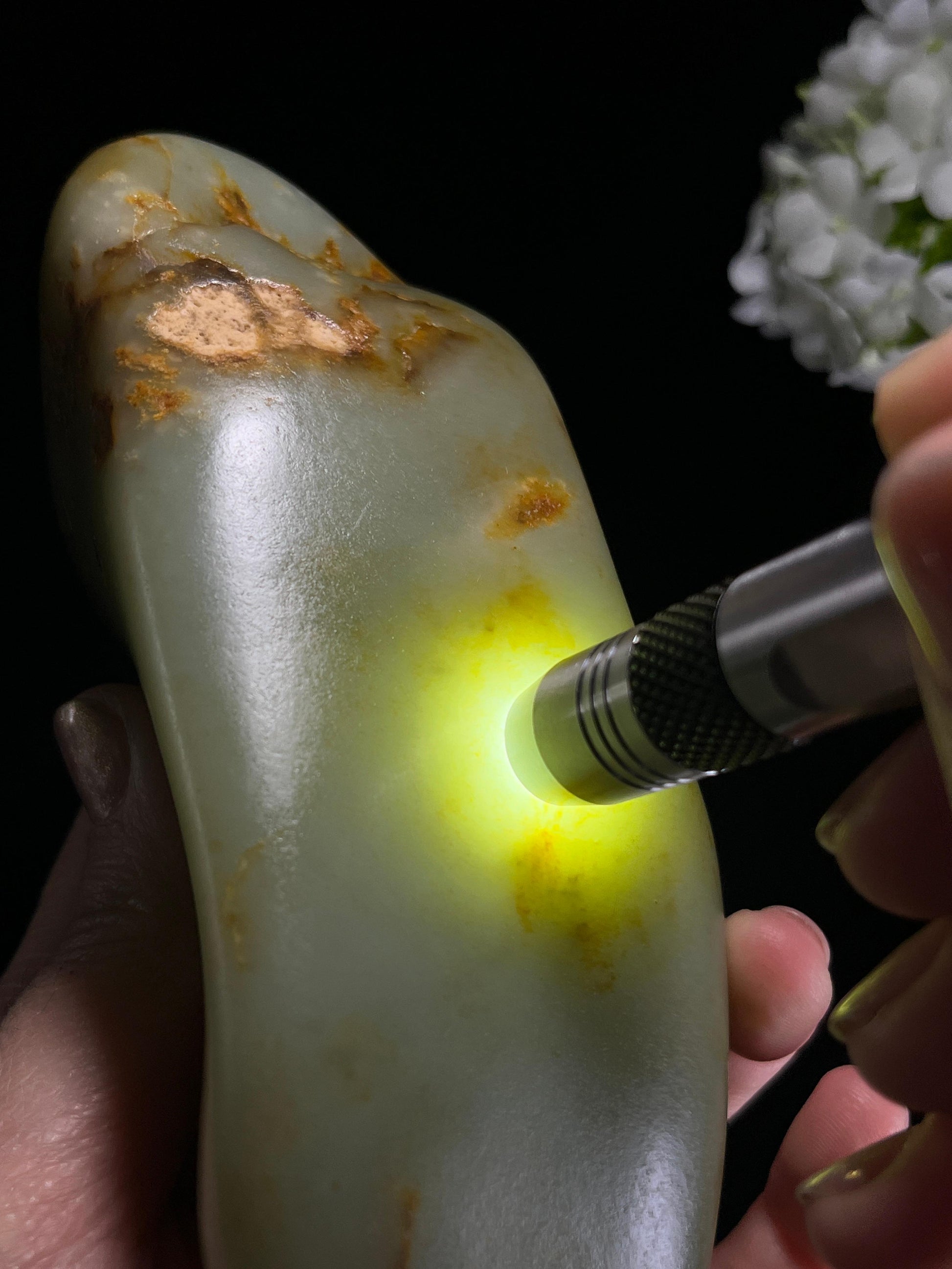 新疆天然和田玉籽料原石洒金皮摆件（yc262833）