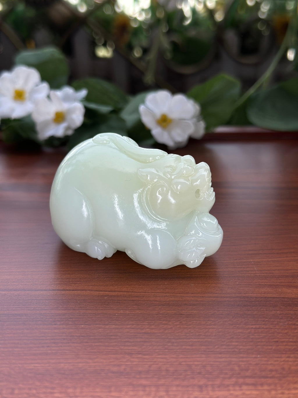 和田玉糖白送财貔貅手把件（yc704467）