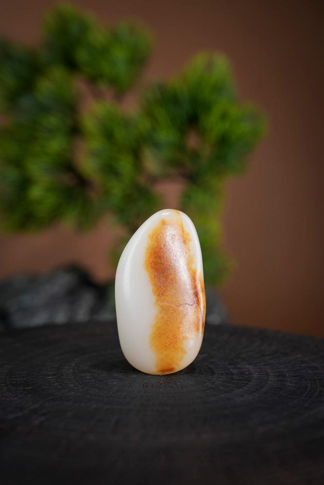 和田玉高清白鸡油黄挂件籽料原石（yc221234）
