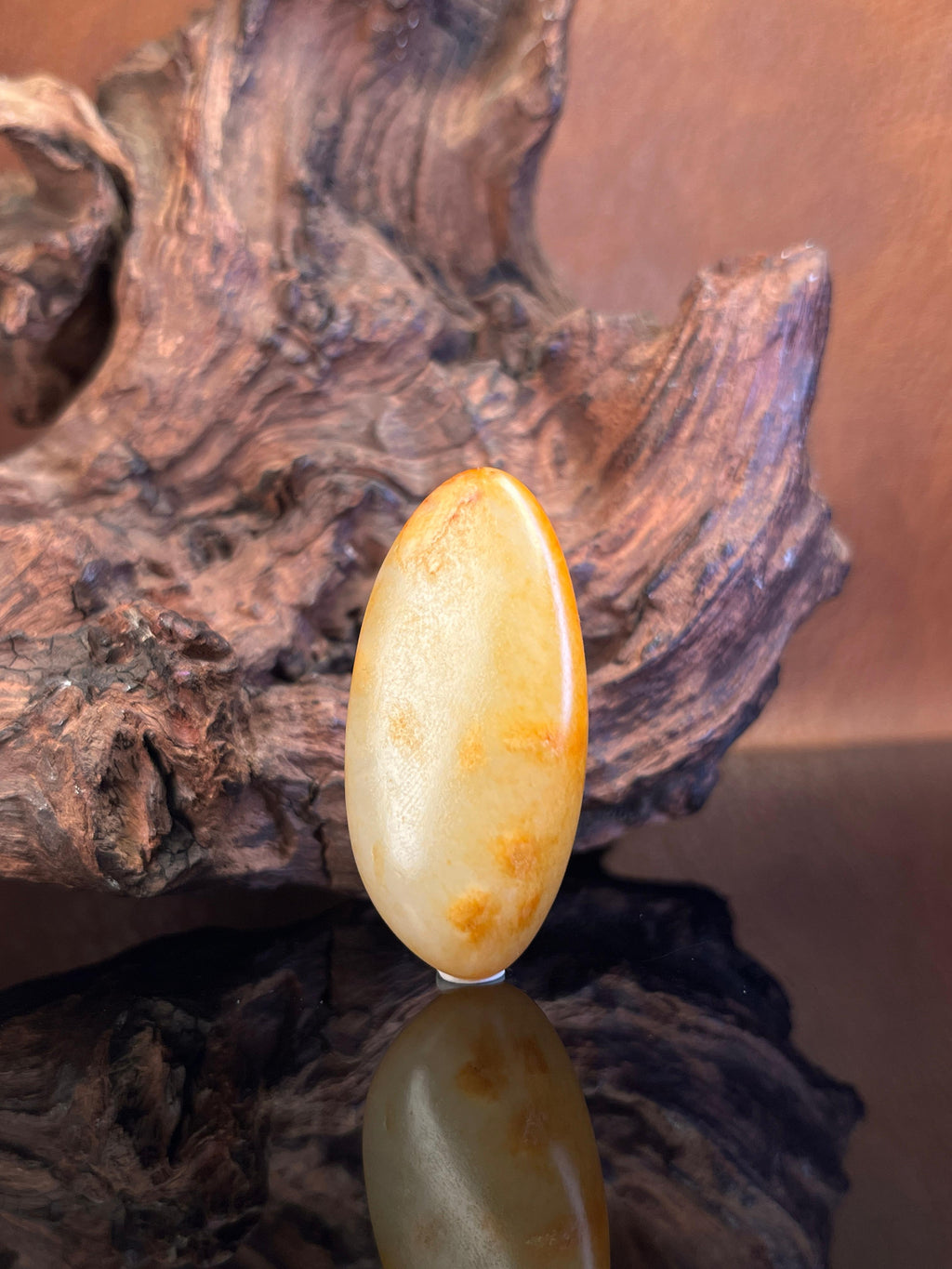 新疆和田玉黄皮籽料原石挂坠（yc228136）