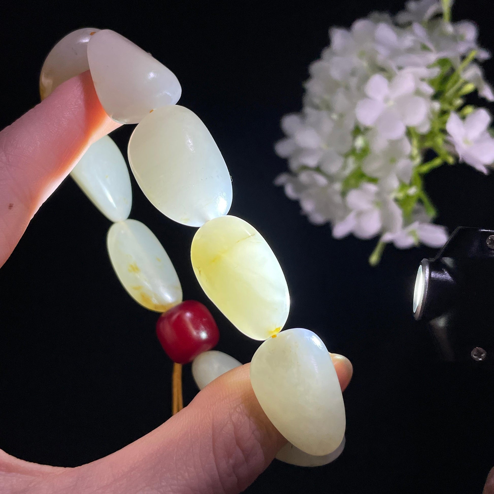 新疆天然和田玉原籽手串（9颗）（yc396013）