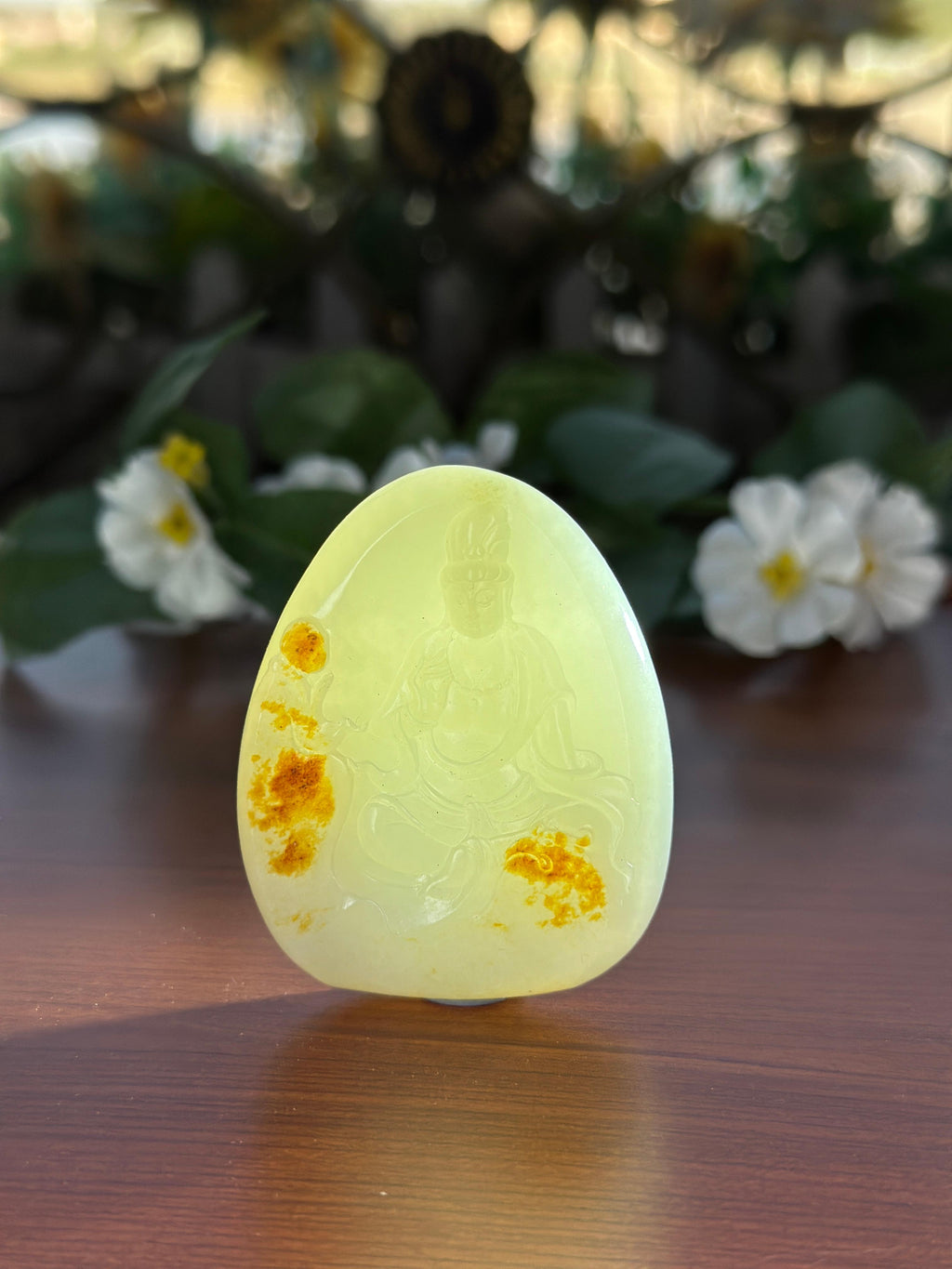 新疆和田玉精品白玉洒金皮籽料持莲观音挂件（yc707555）
