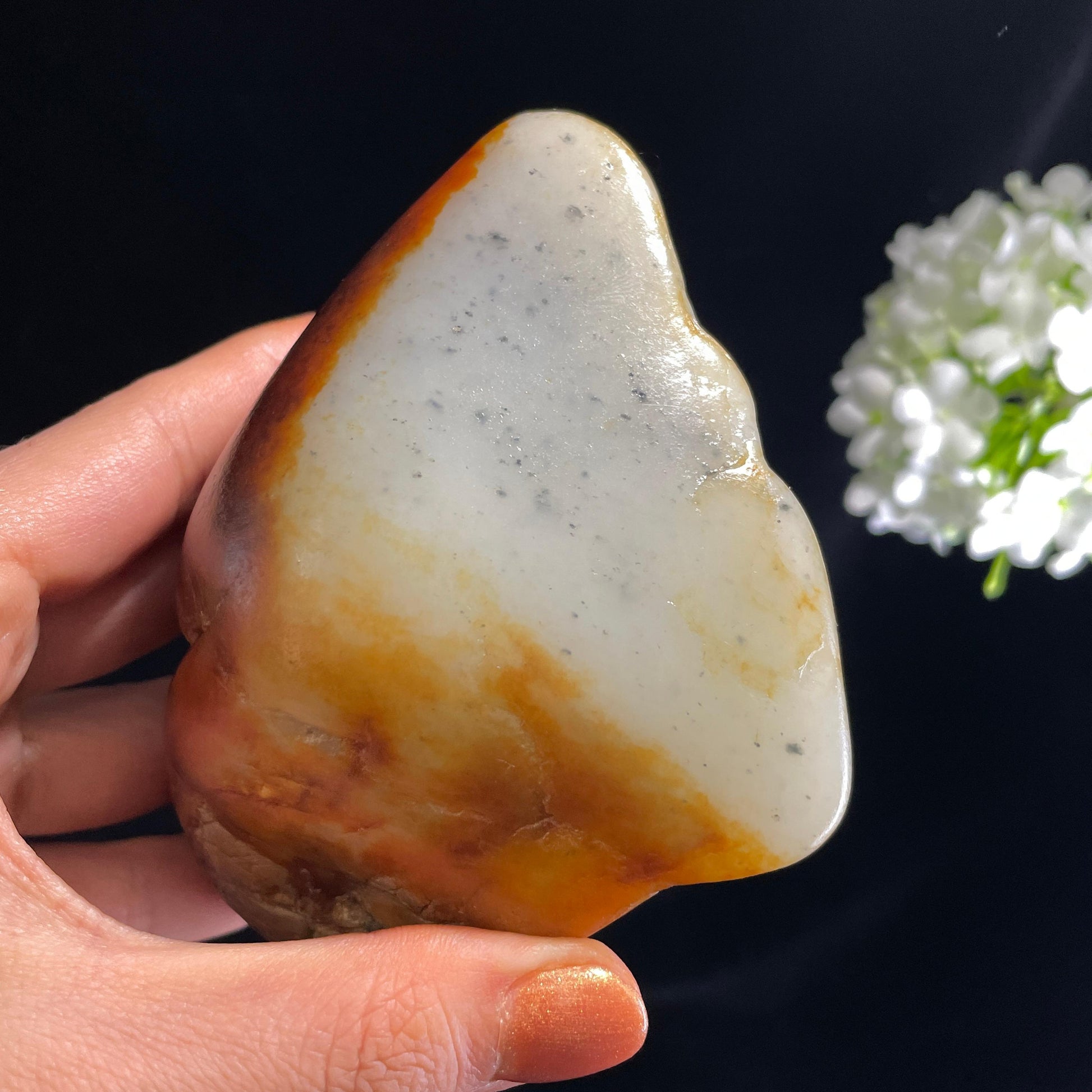 和田玉白玉带点墨聚红皮洒金皮籽料（yc375241）